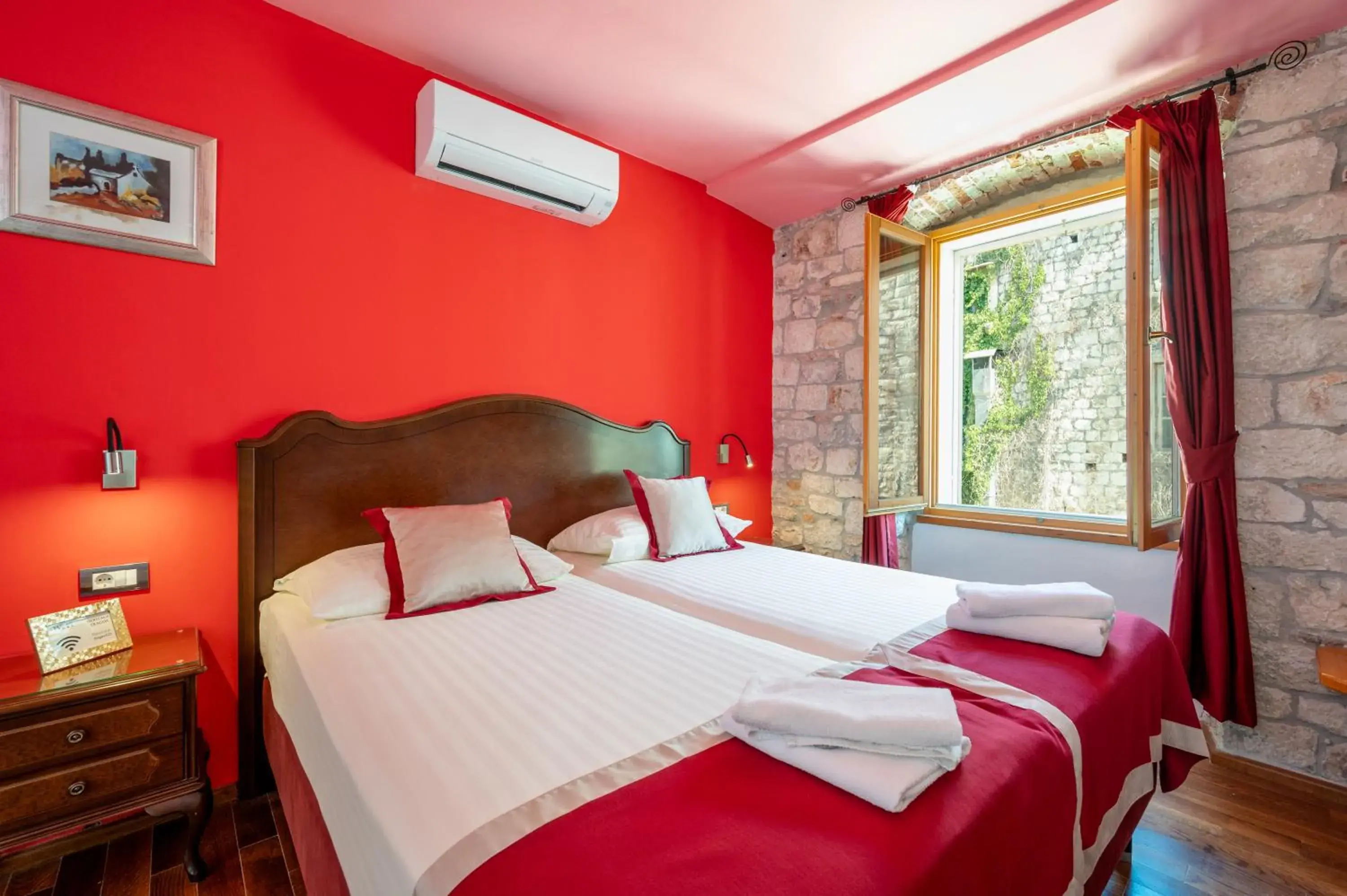 Bedroom, Bed in Heritage Hotel Tragos Bedroom, Bed in Heritage Hotel Tragos