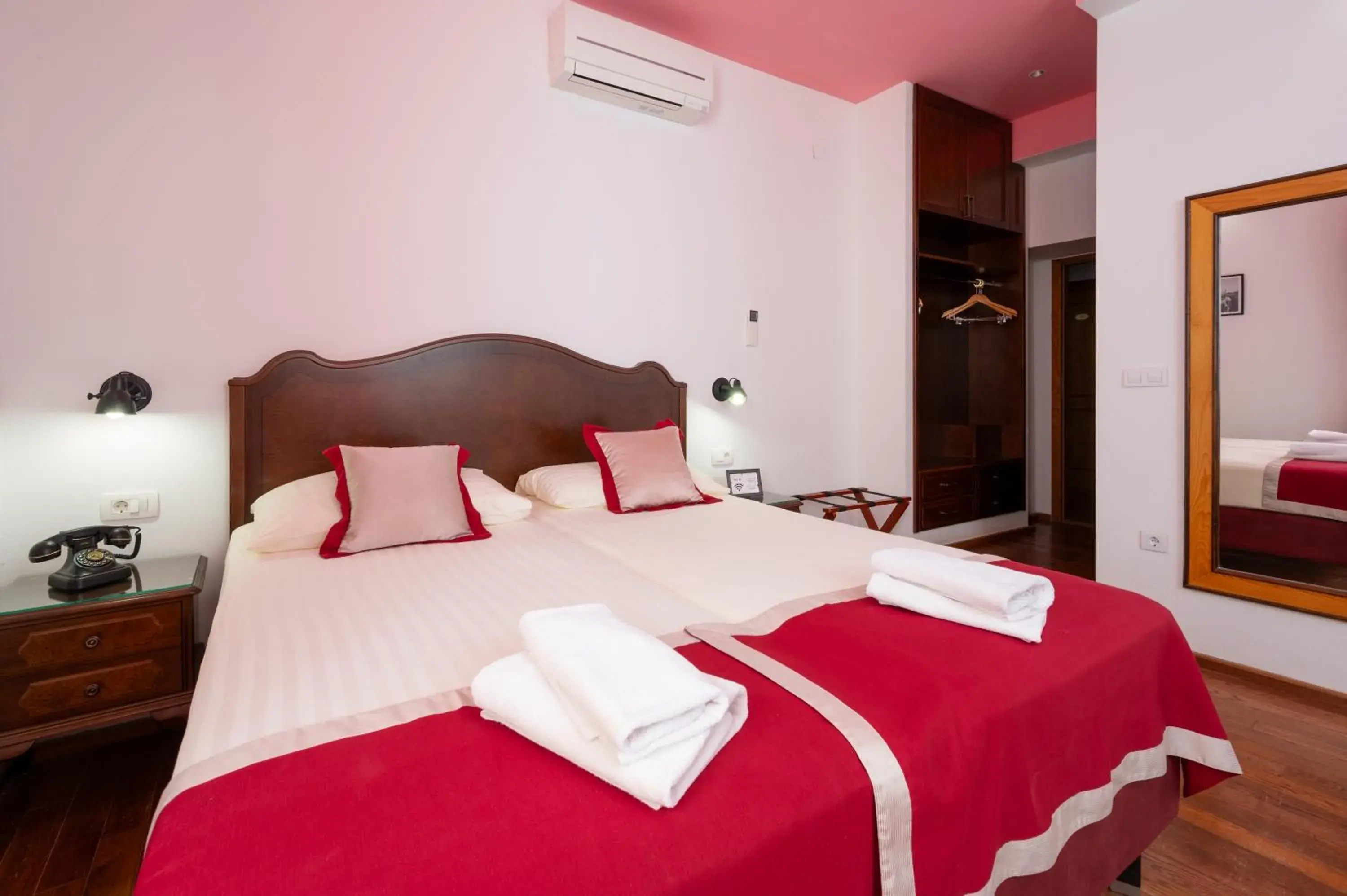 Bedroom, Bed in Heritage Hotel Tragos Bedroom, Bed in Heritage Hotel Tragos