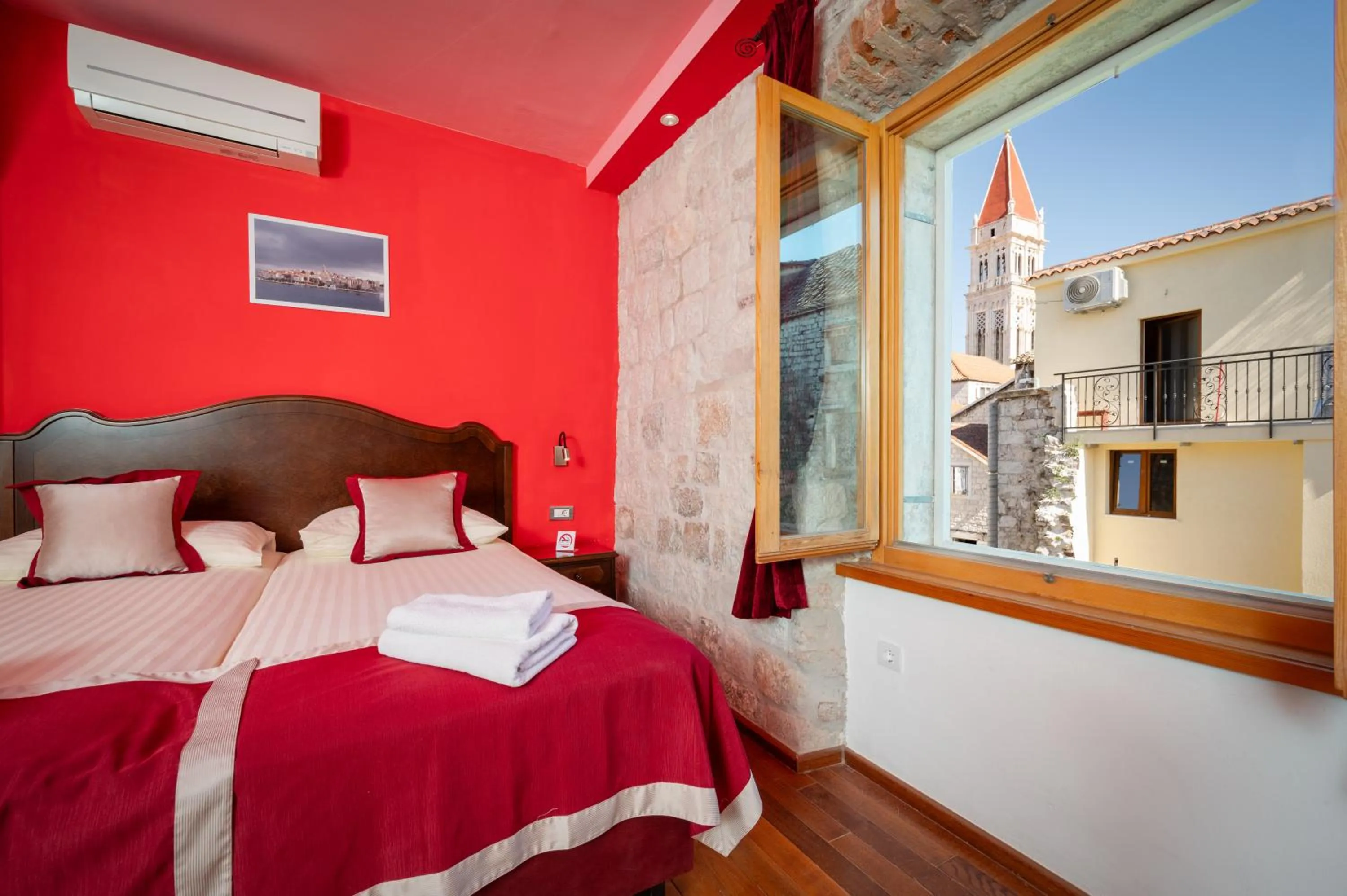 Bedroom, Bed in Heritage Hotel Tragos