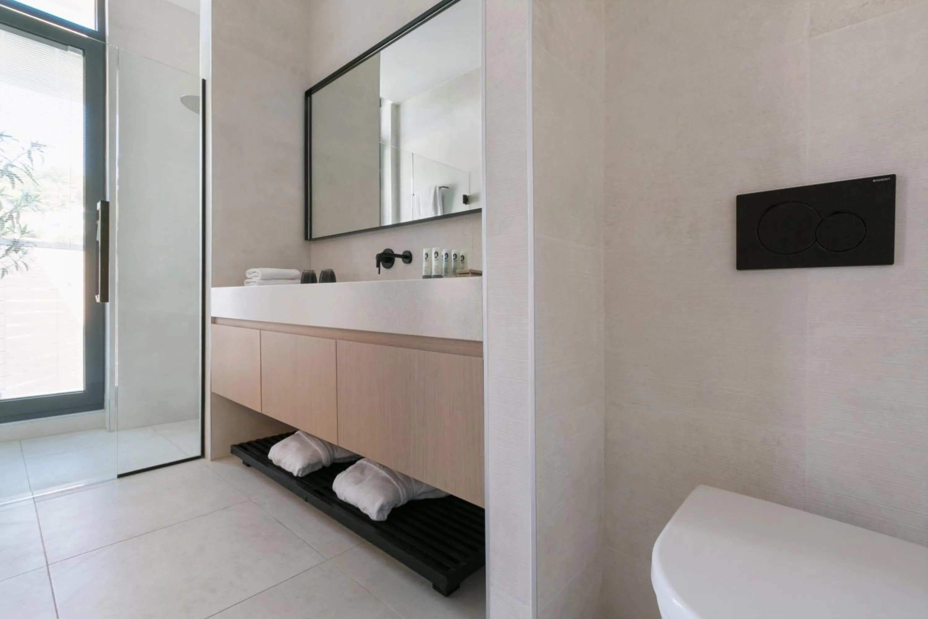 Shower in Amfora Hvar Grand Beach Resort