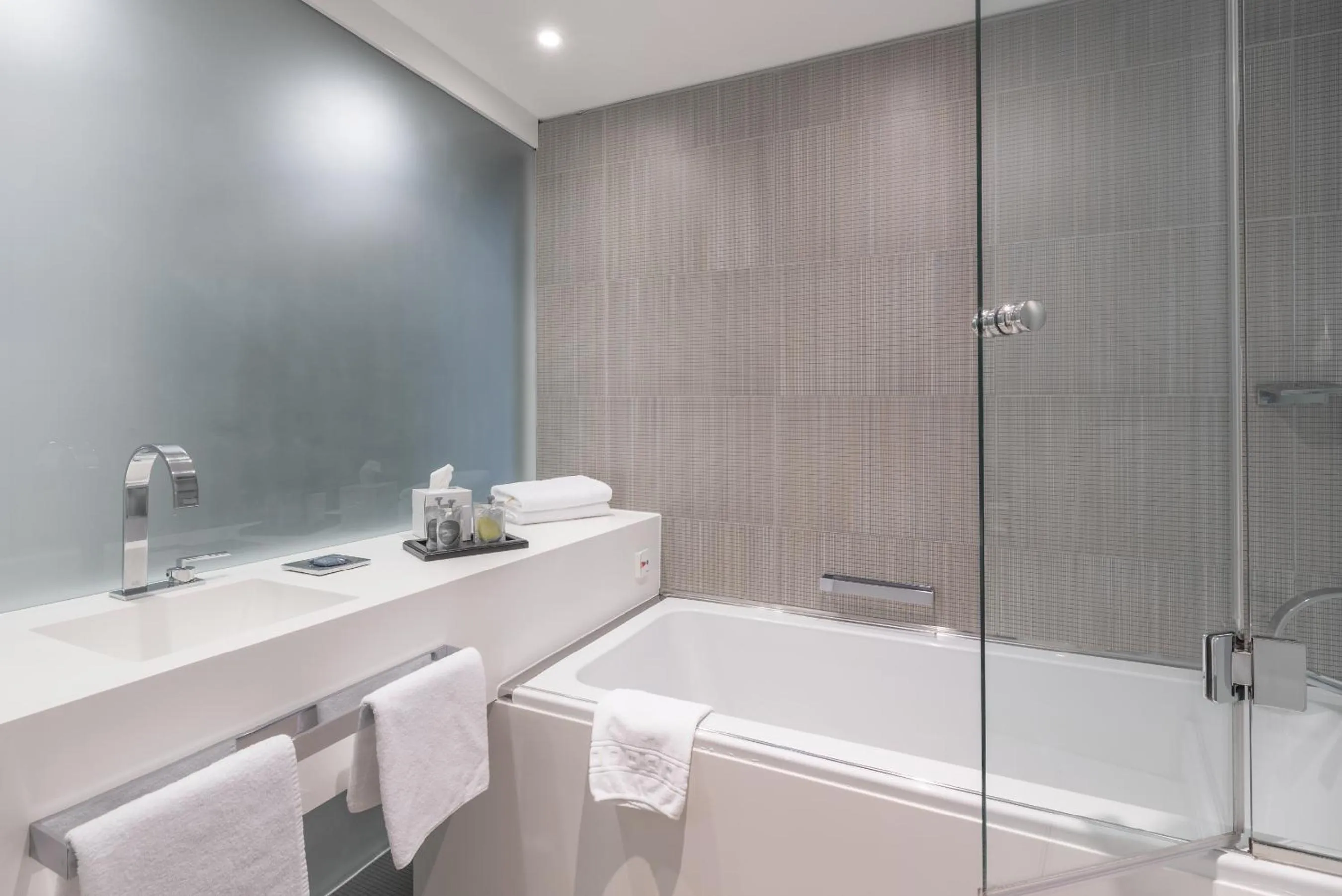 Bathroom in Amfora Hvar Grand Beach Resort