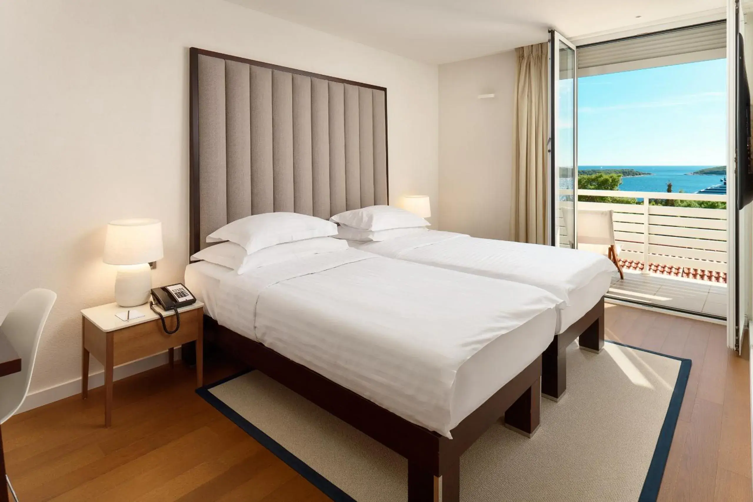 Sea view, Bed in Amfora Hvar Grand Beach Resort Sea view, Bed in Amfora Hvar Grand Beach Resort