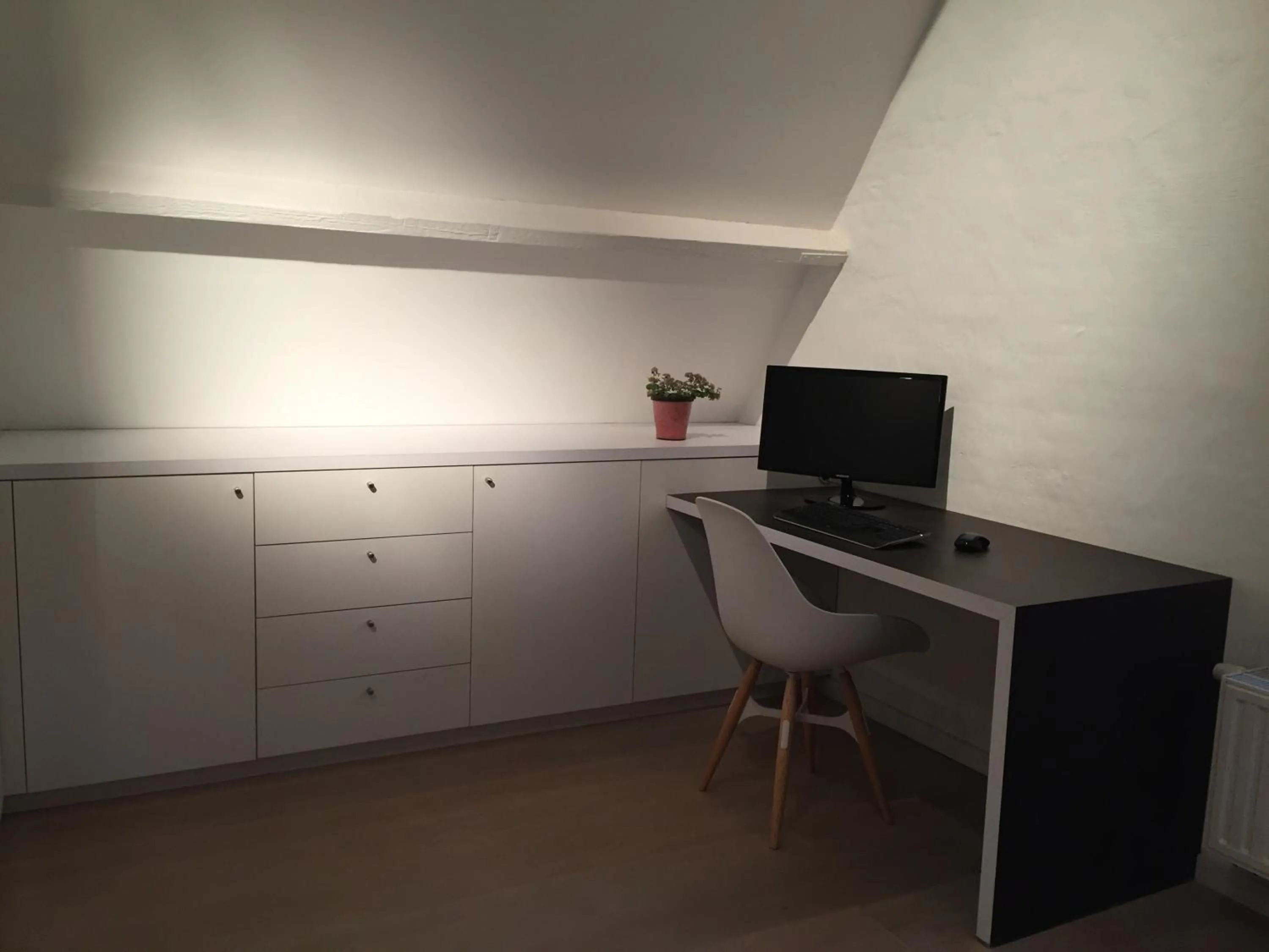 Decorative detail in B-Square