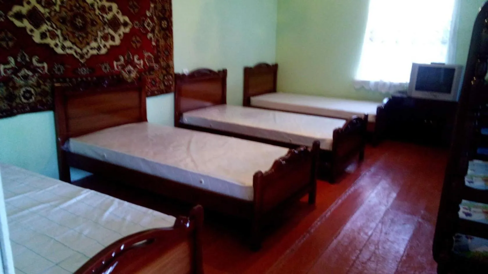 Quadruple Room with Garden View in B&B Edem