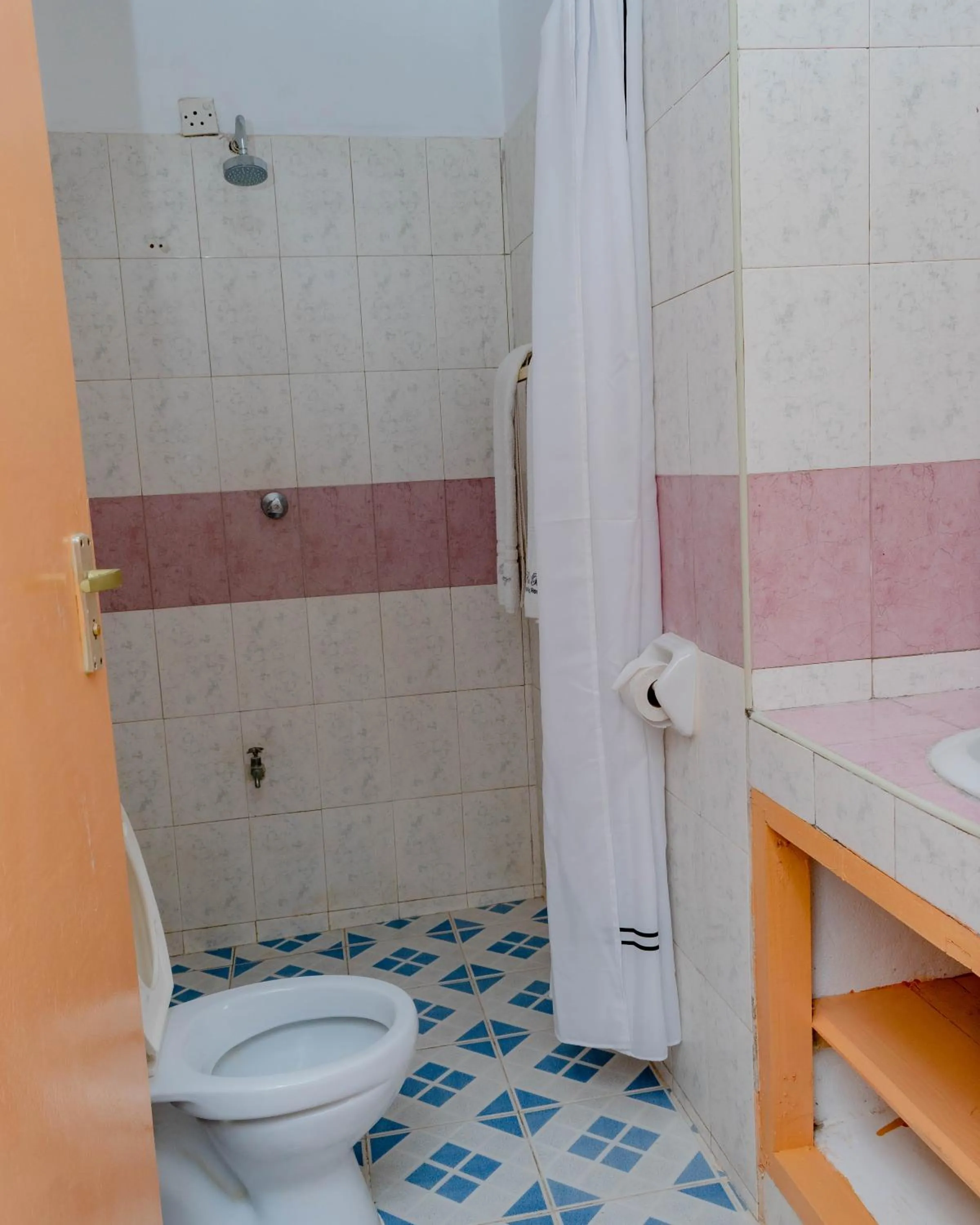 Bathroom in Pinebreeze Holiday Resort