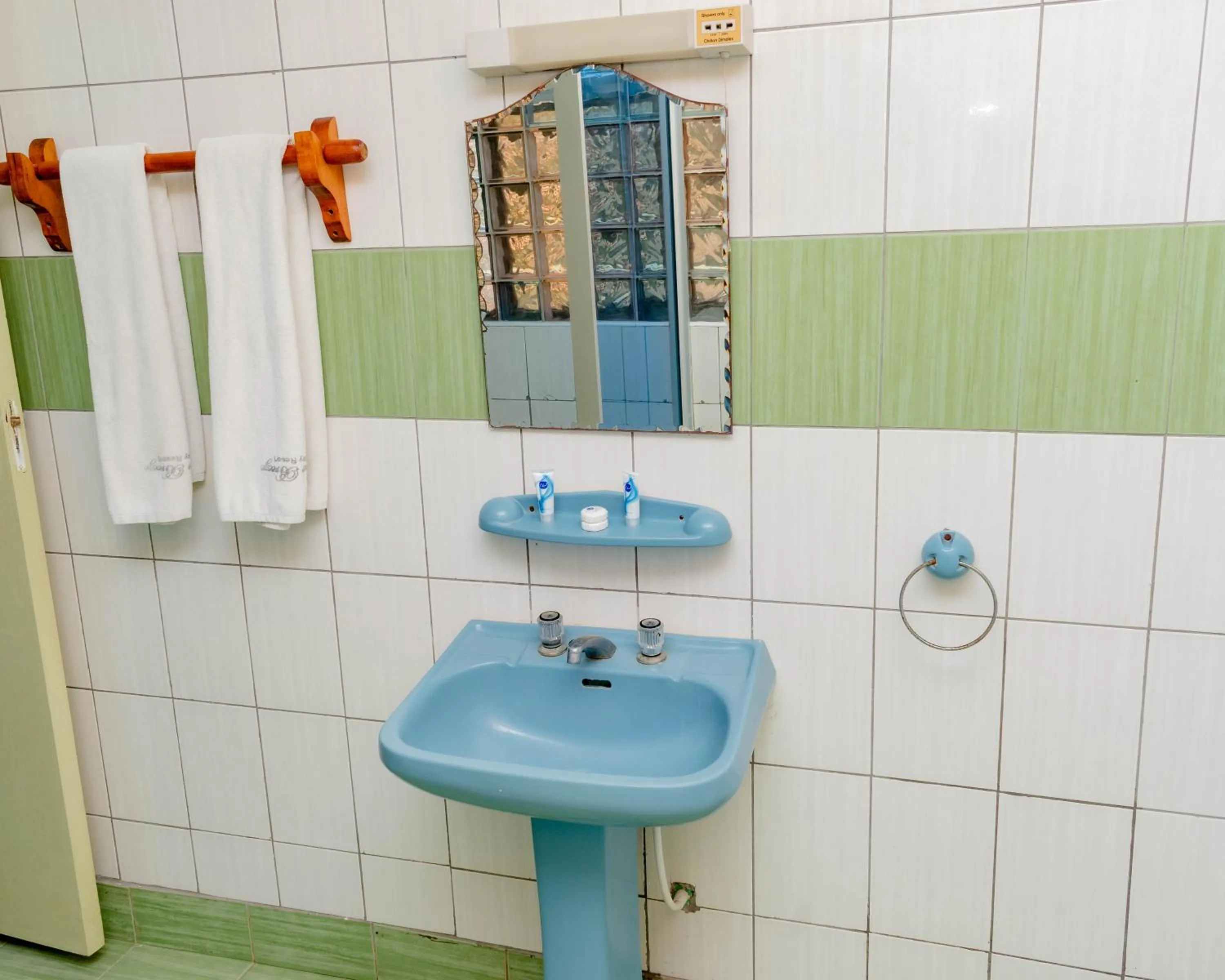 Bathroom in Pinebreeze Holiday Resort