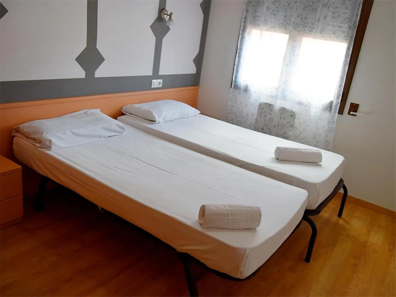 Bedroom, Bed in Apartamentos Pantebre 3000