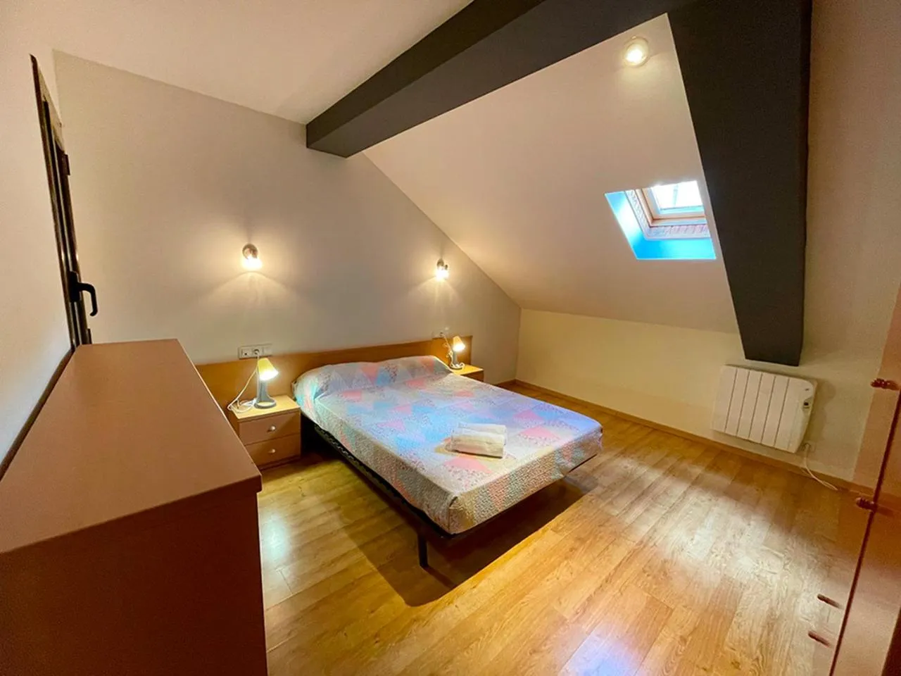 Bedroom, Bed in Apartamentos Pantebre 3000