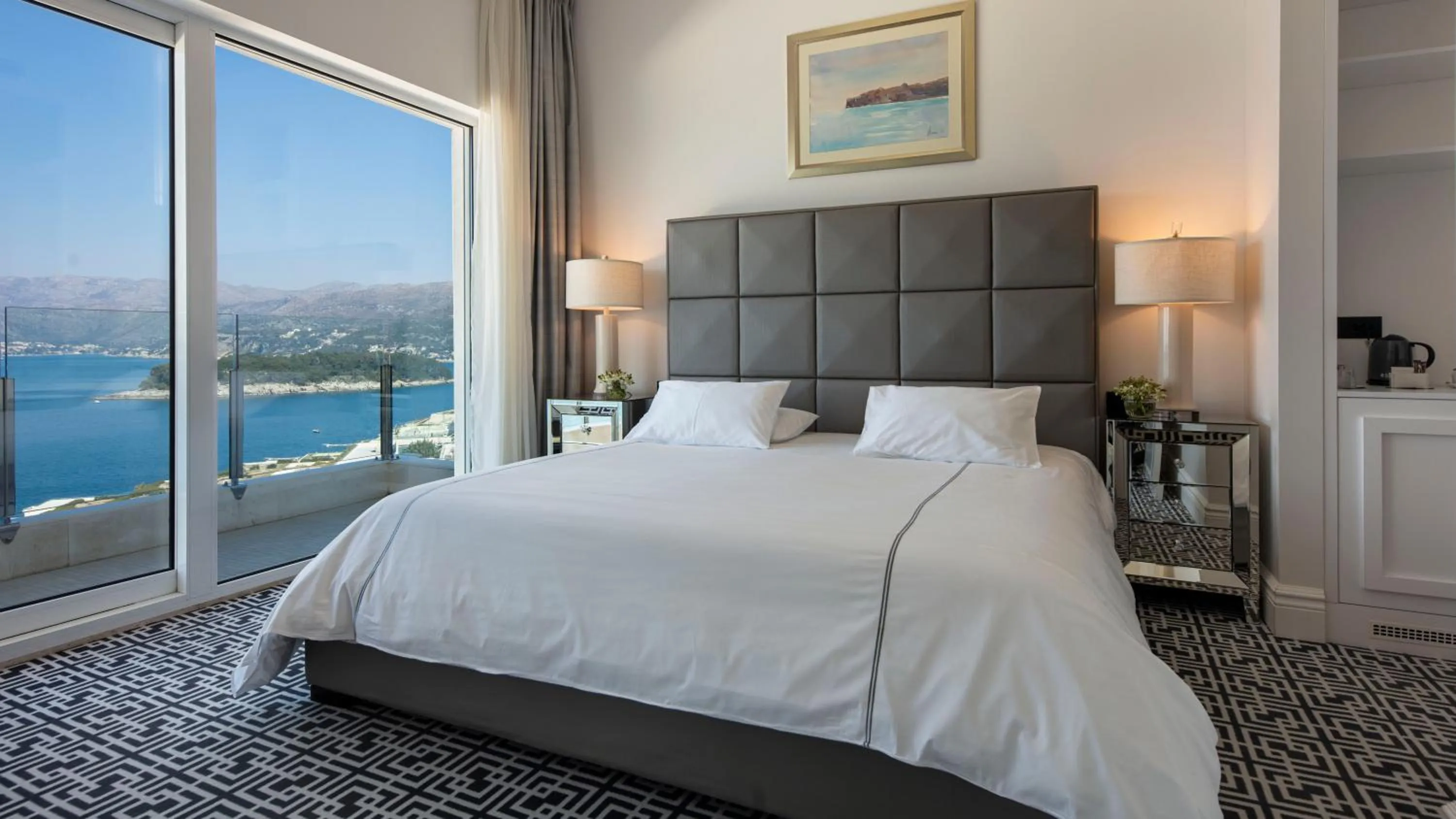 Sea view, Bed in Royal Neptun Hotel