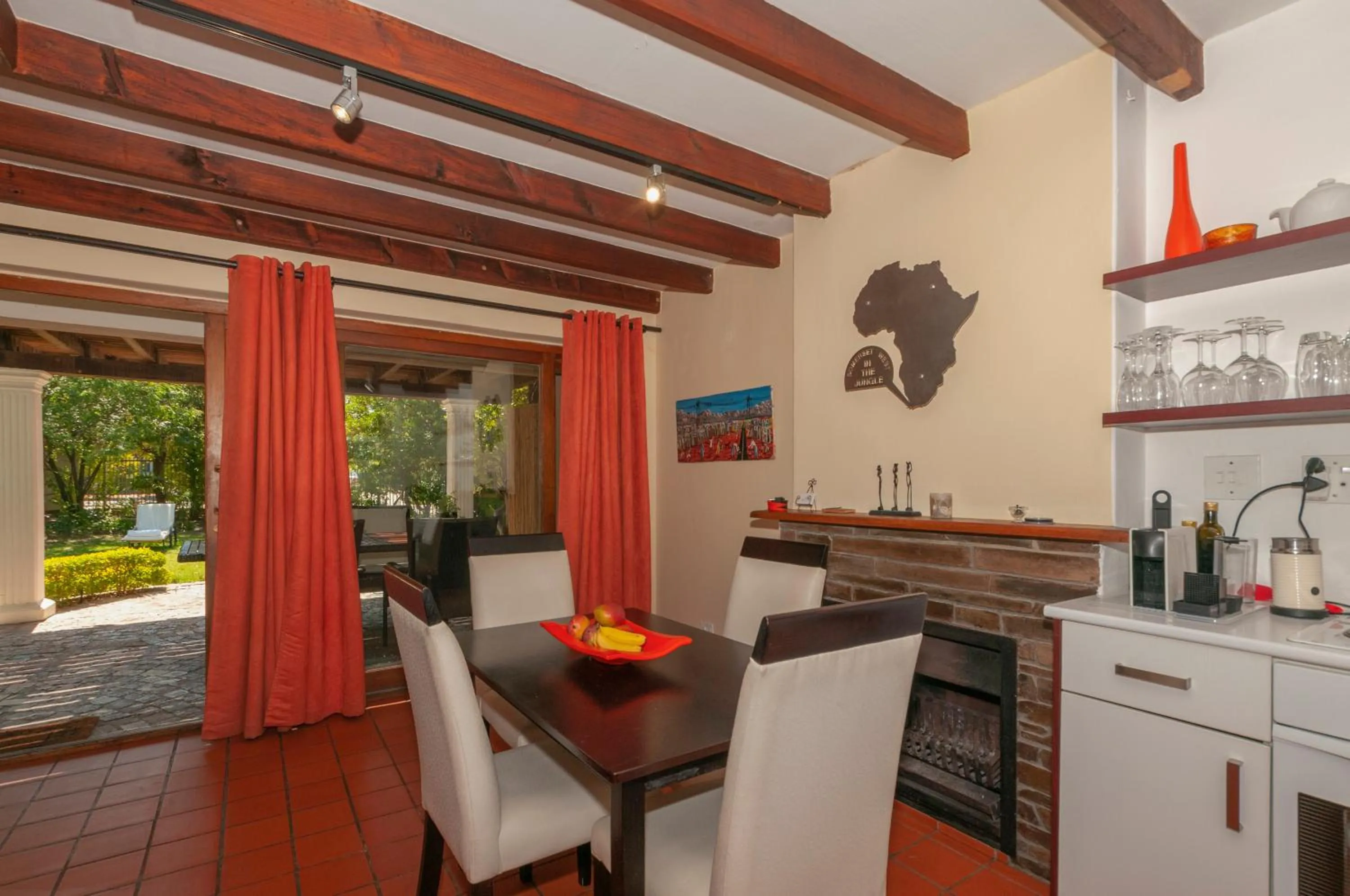 Photo of the whole room in Just Unwind