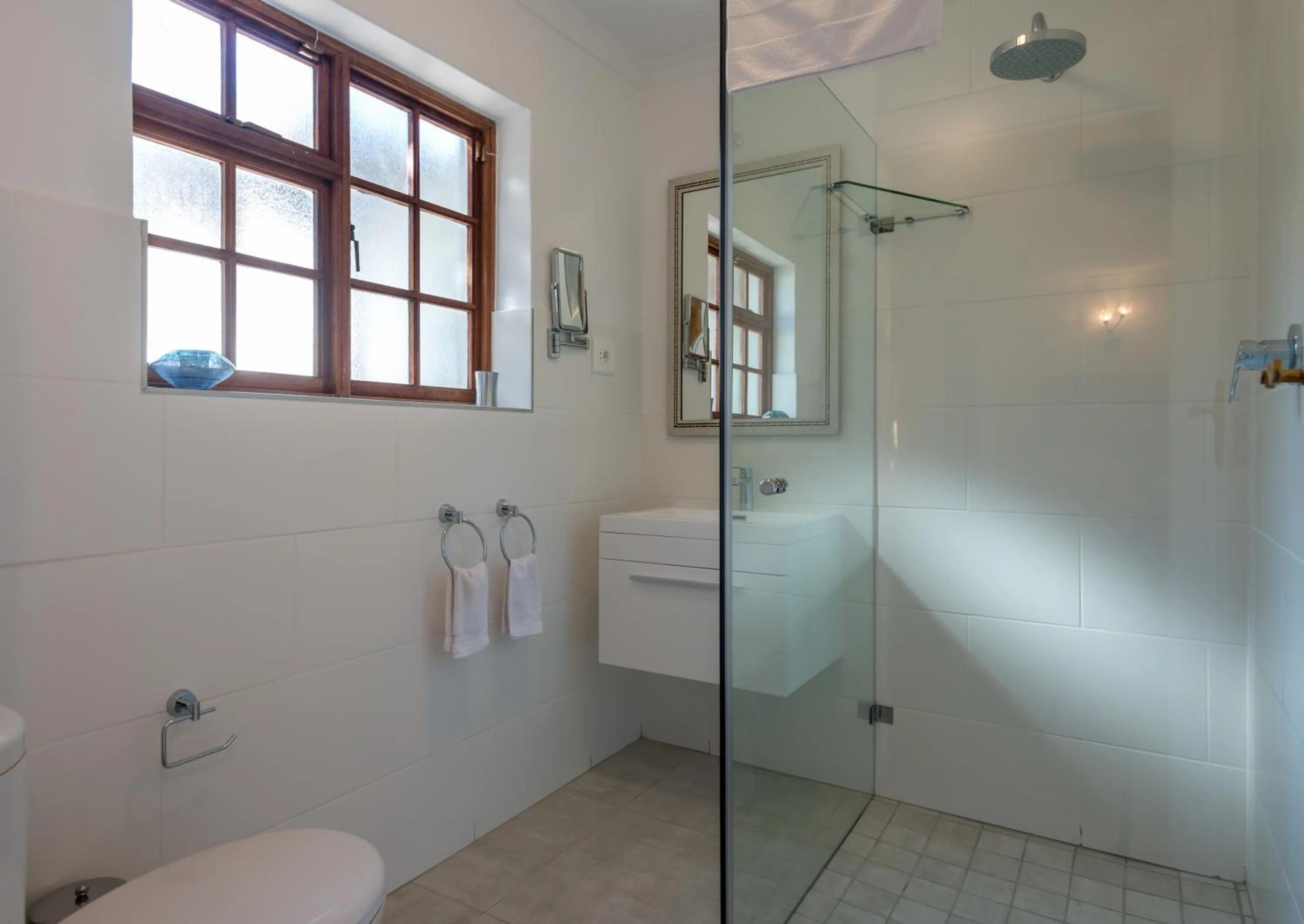 Bathroom in Just Unwind