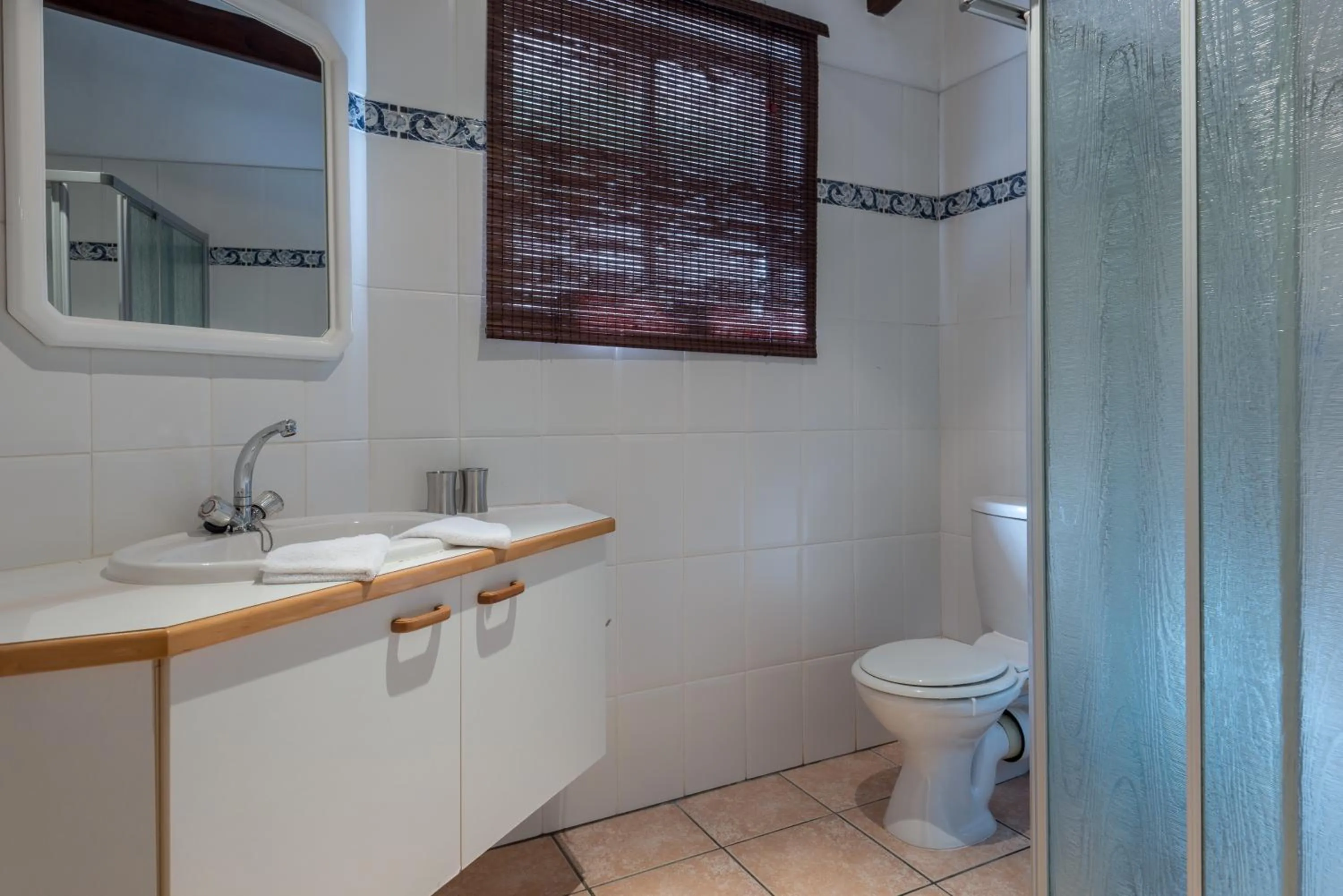 Bathroom in Just Unwind