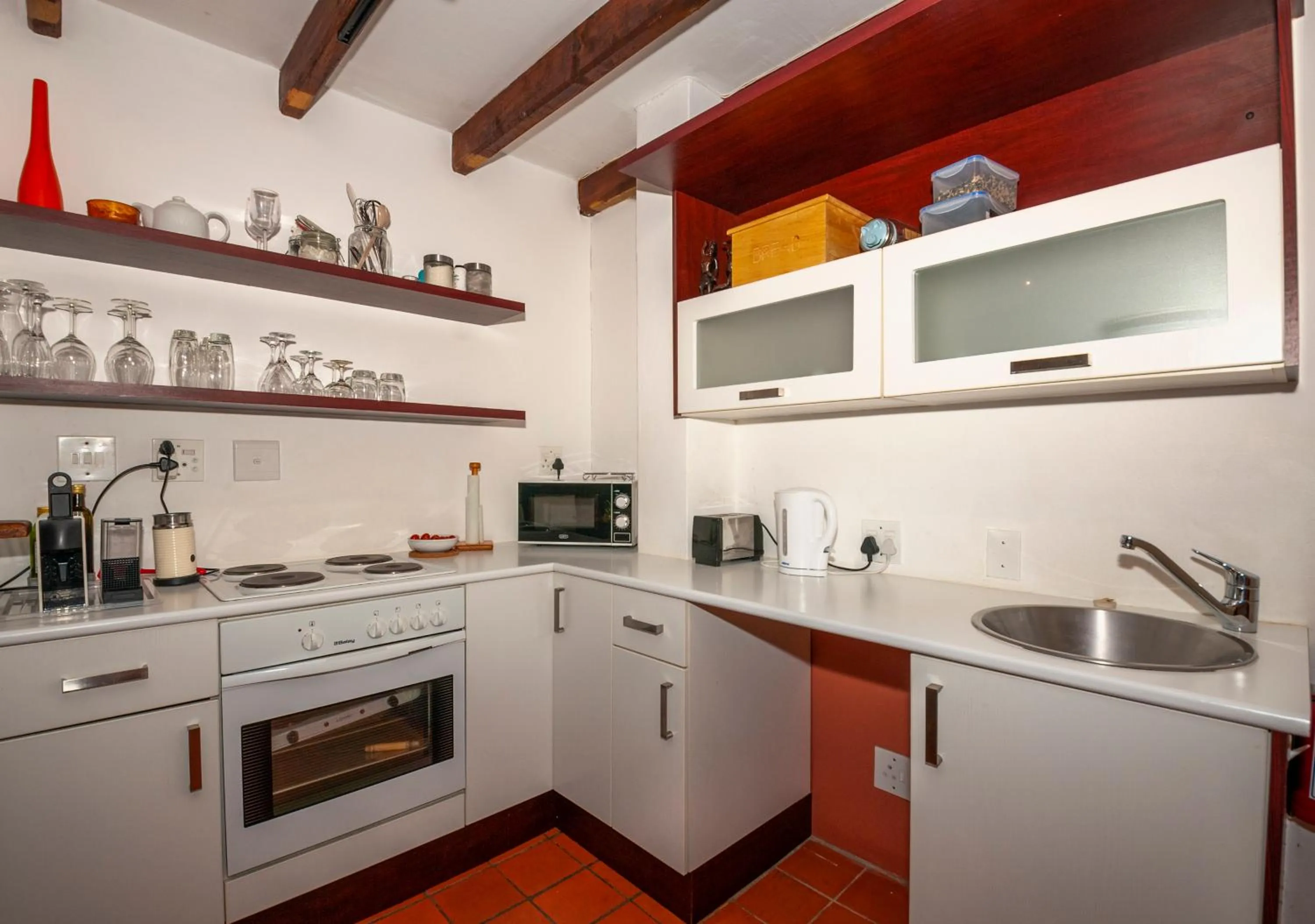 Photo of the whole room in Just Unwind