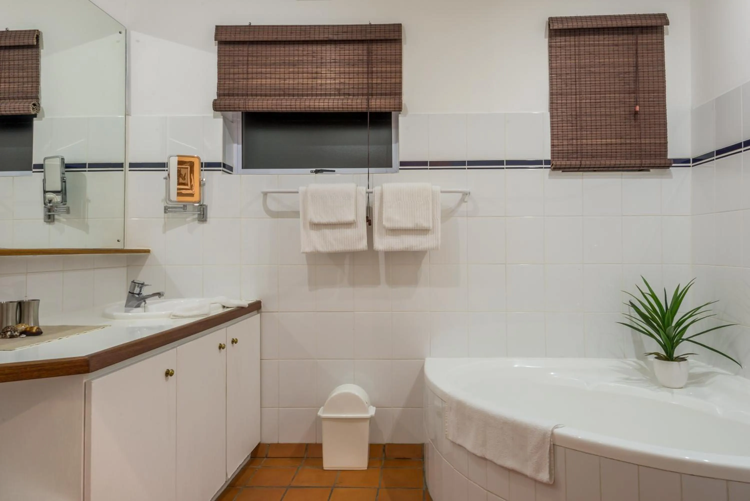 Bathroom in Just Unwind