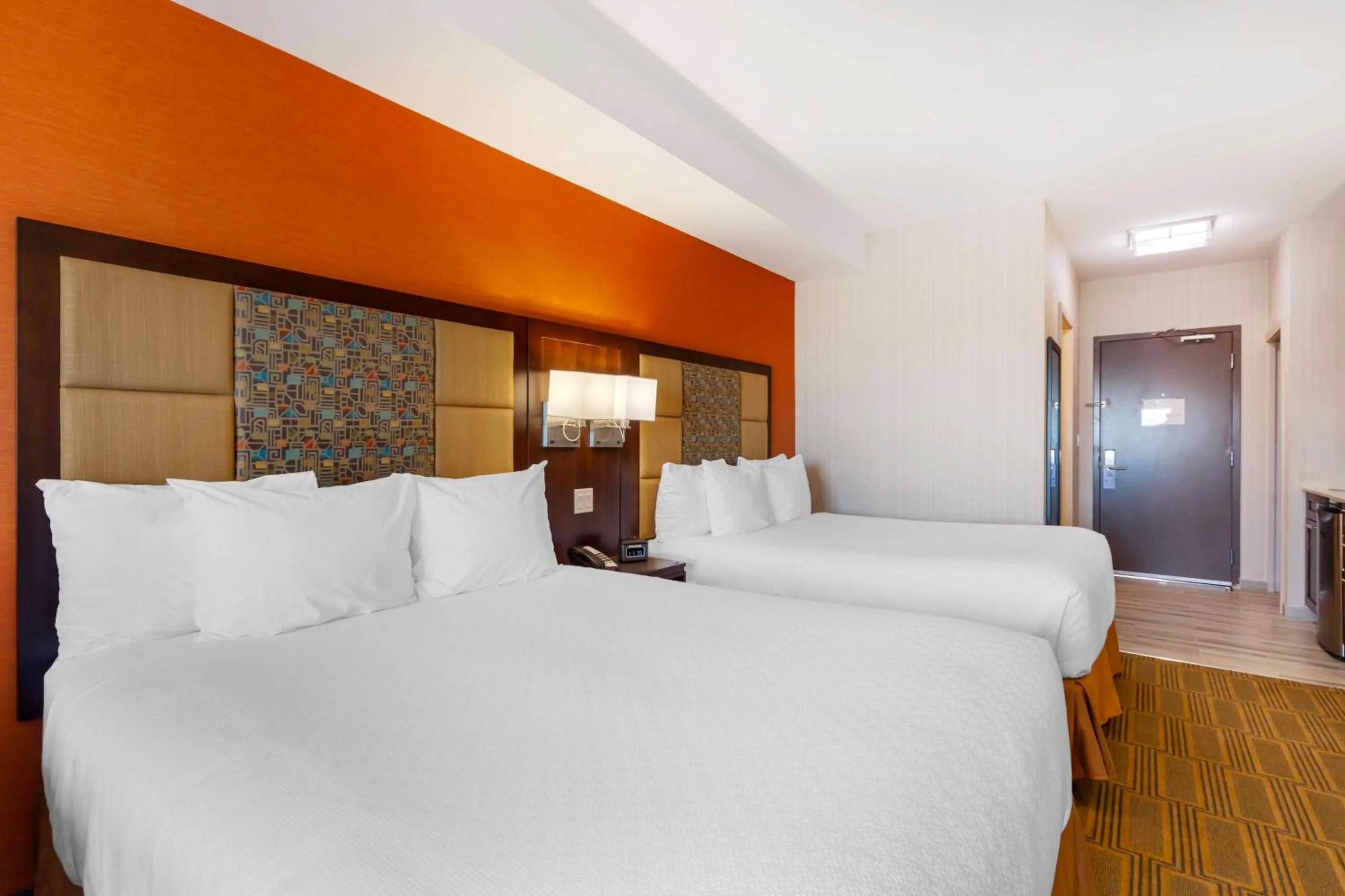 Bedroom, Bed in Best Western Plus Chateau Fort St. John