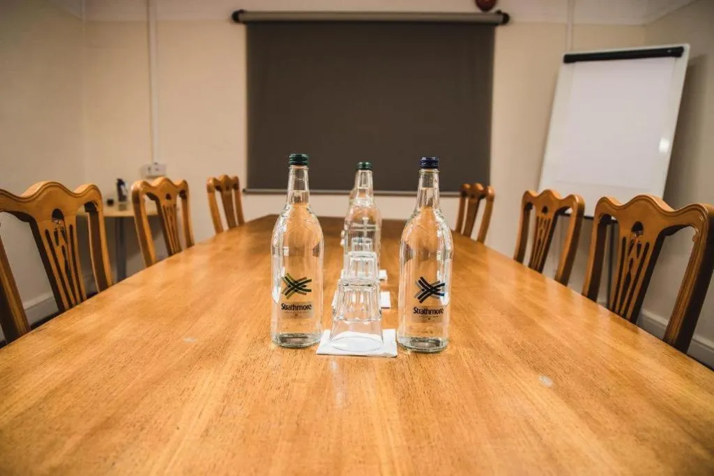 Restaurant/places to eat in OYO The Red Lion Hotel