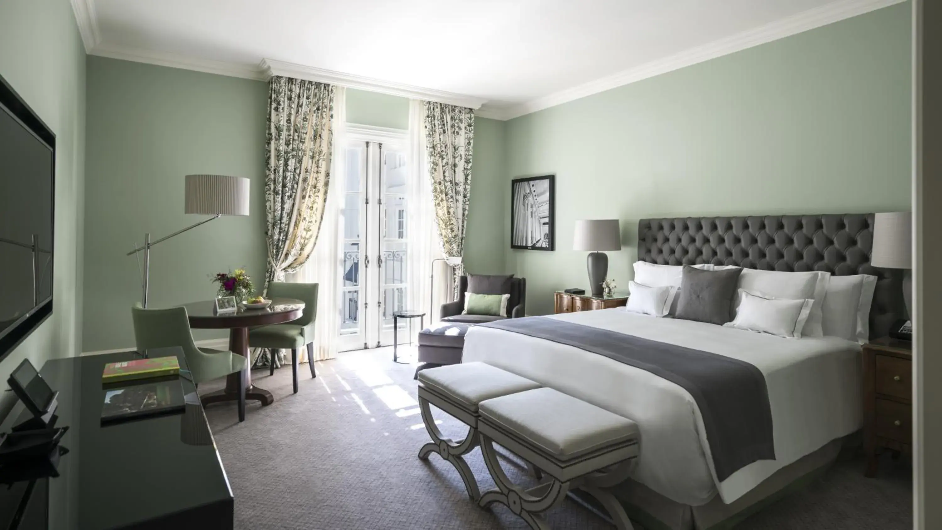 Bedroom, Bed in Palácio Tangará, Oetker Hotels Bedroom, Bed in Palácio Tangará, Oetker Hotels