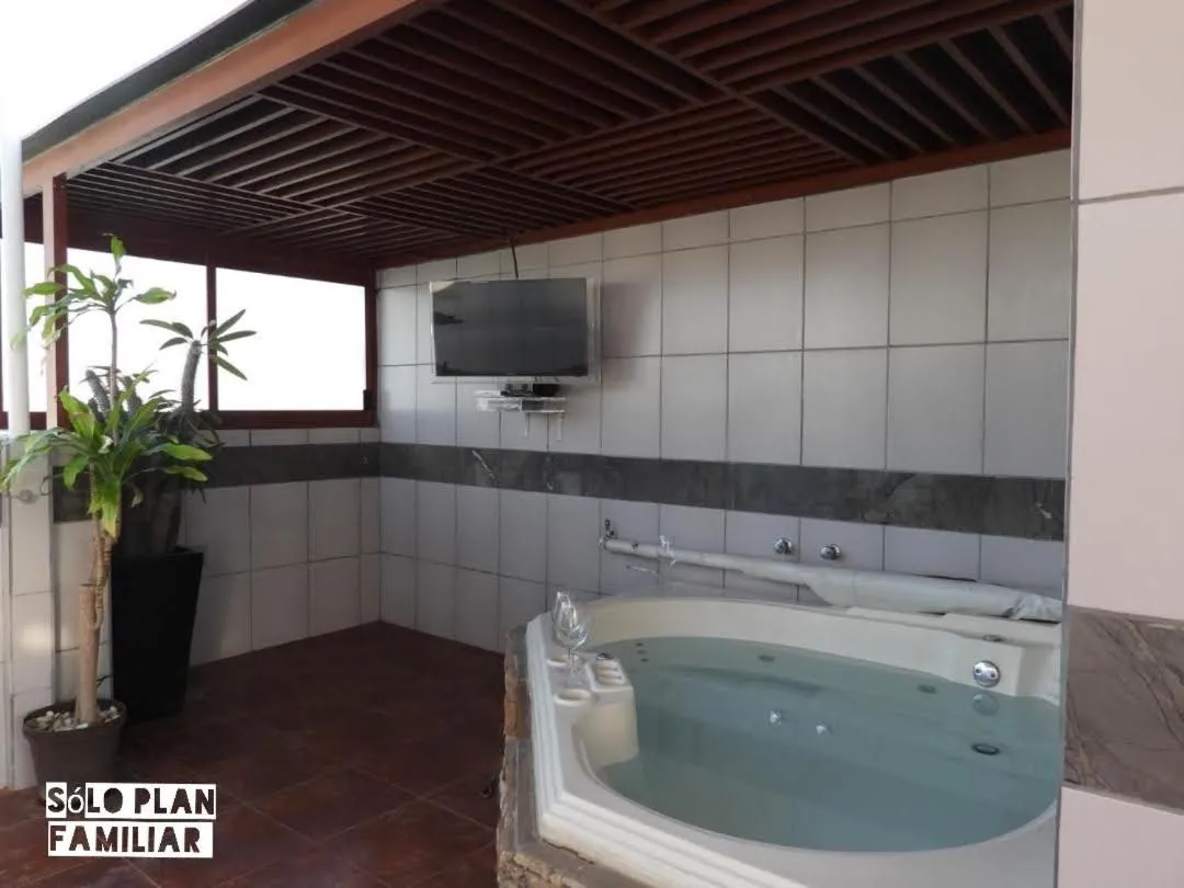 Hot Tub in Residencial Club Nautico Teques