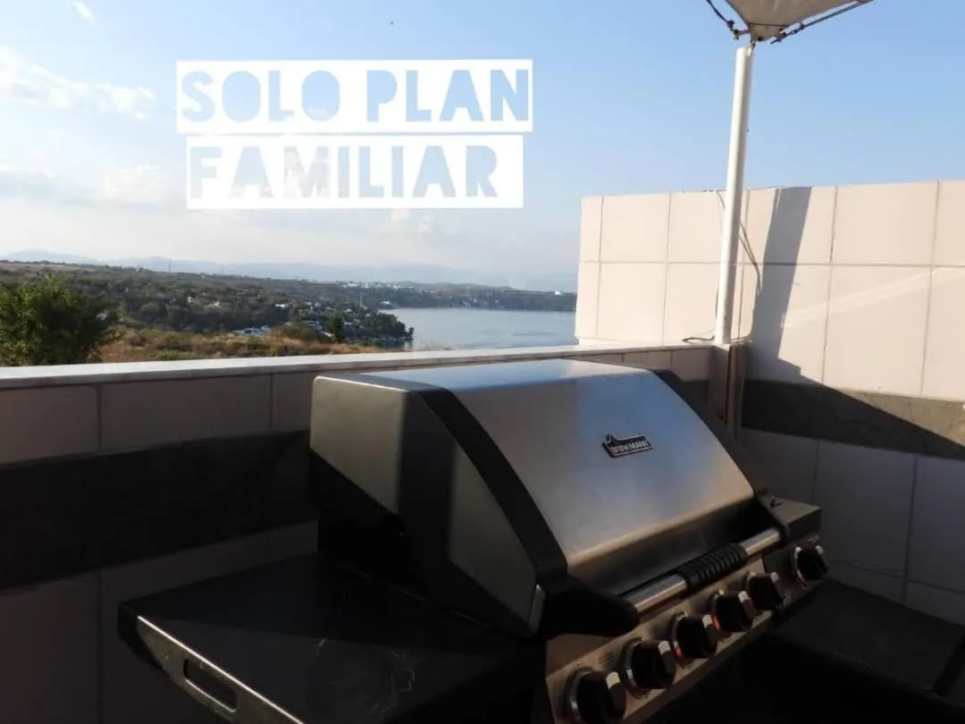 BBQ facilities in Residencial Club Nautico Teques