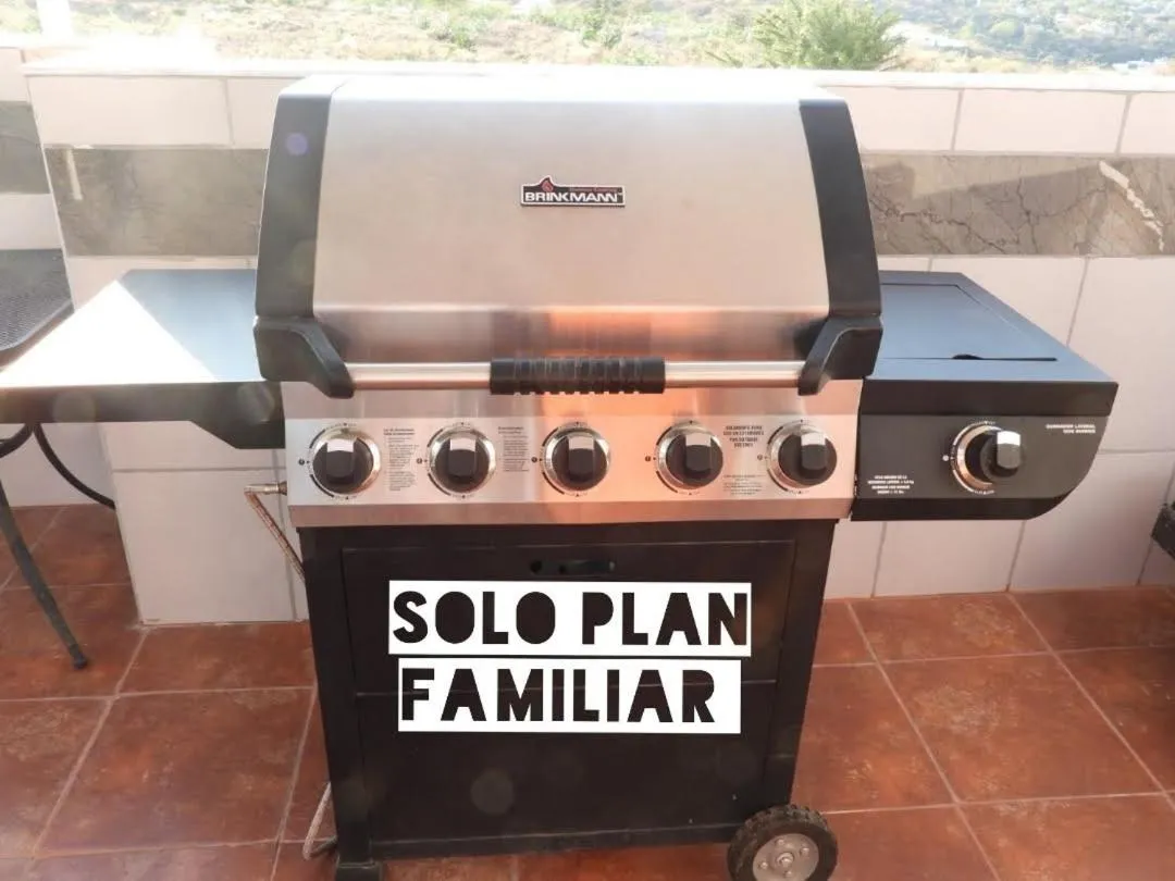 BBQ facilities in Residencial Club Nautico Teques