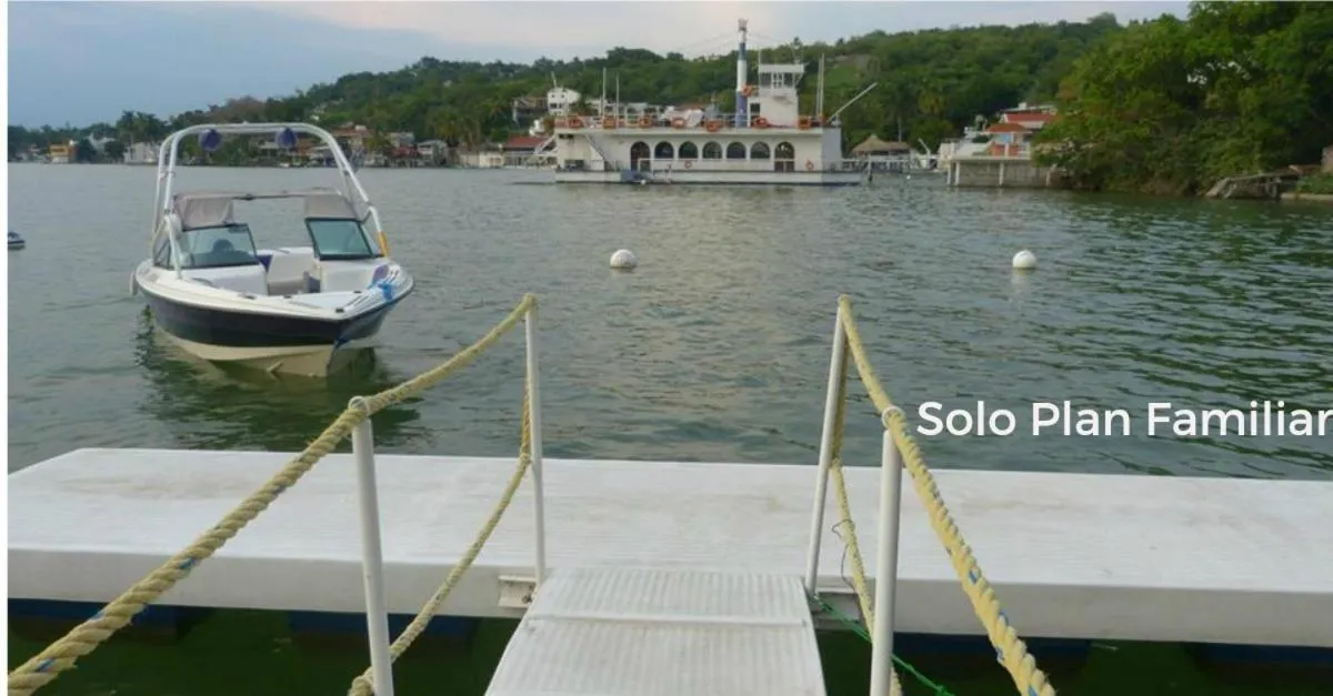 Lake view in Residencial Club Nautico Teques