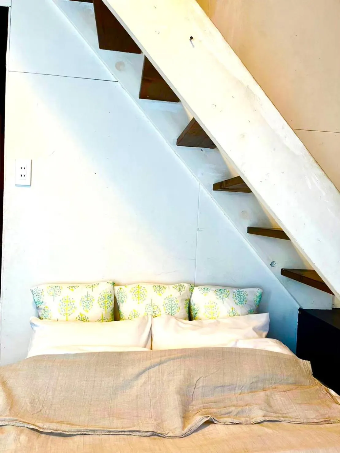 Bed in Ohmachi Junxion