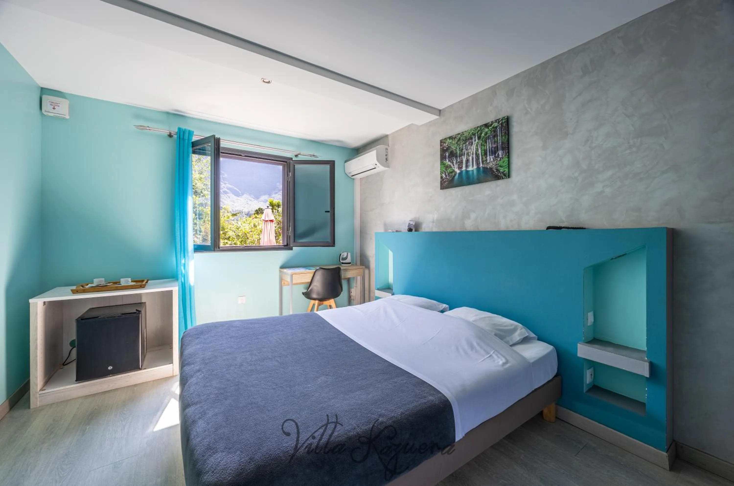 Photo of the whole room, Bed in La Villa Kazuera