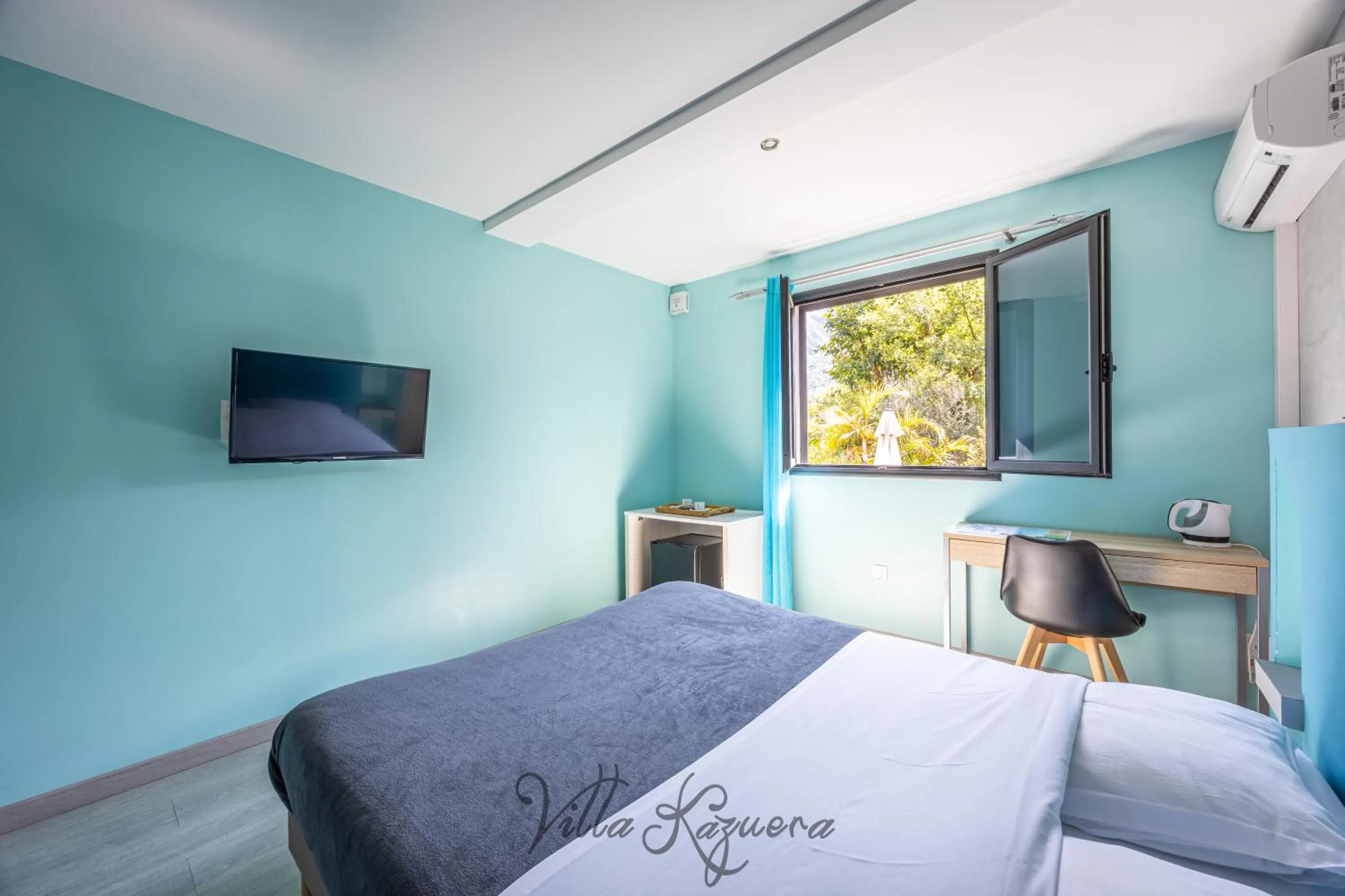 Photo of the whole room, Bed in La Villa Kazuera