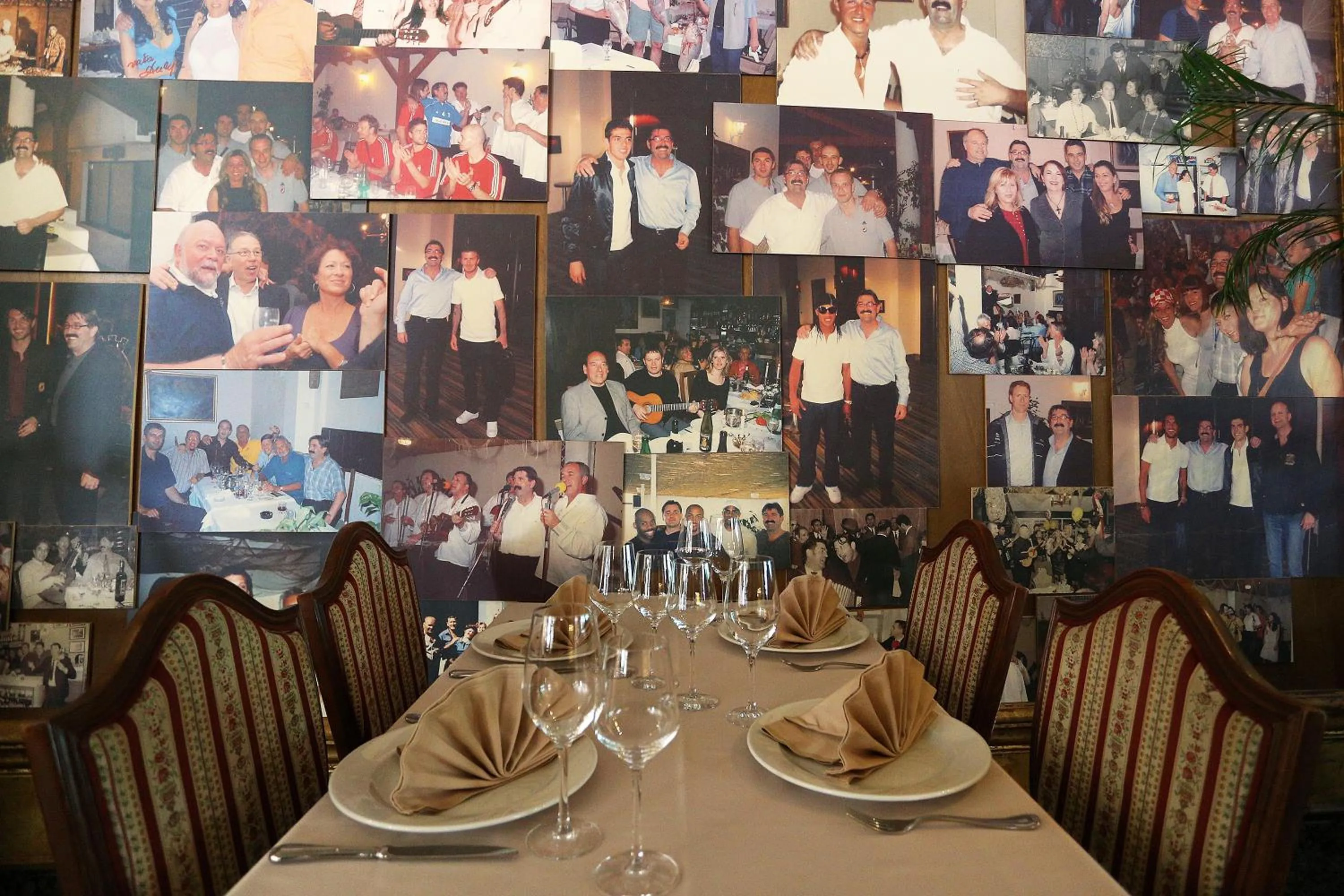 Restaurant/places to eat in Hotel Niko