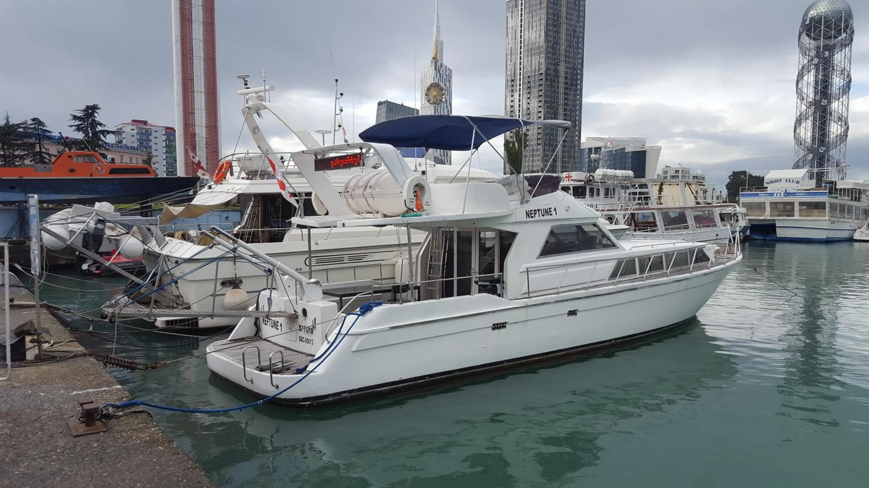 Fishing in Mimino Apartment Deluxe First Line (C I)