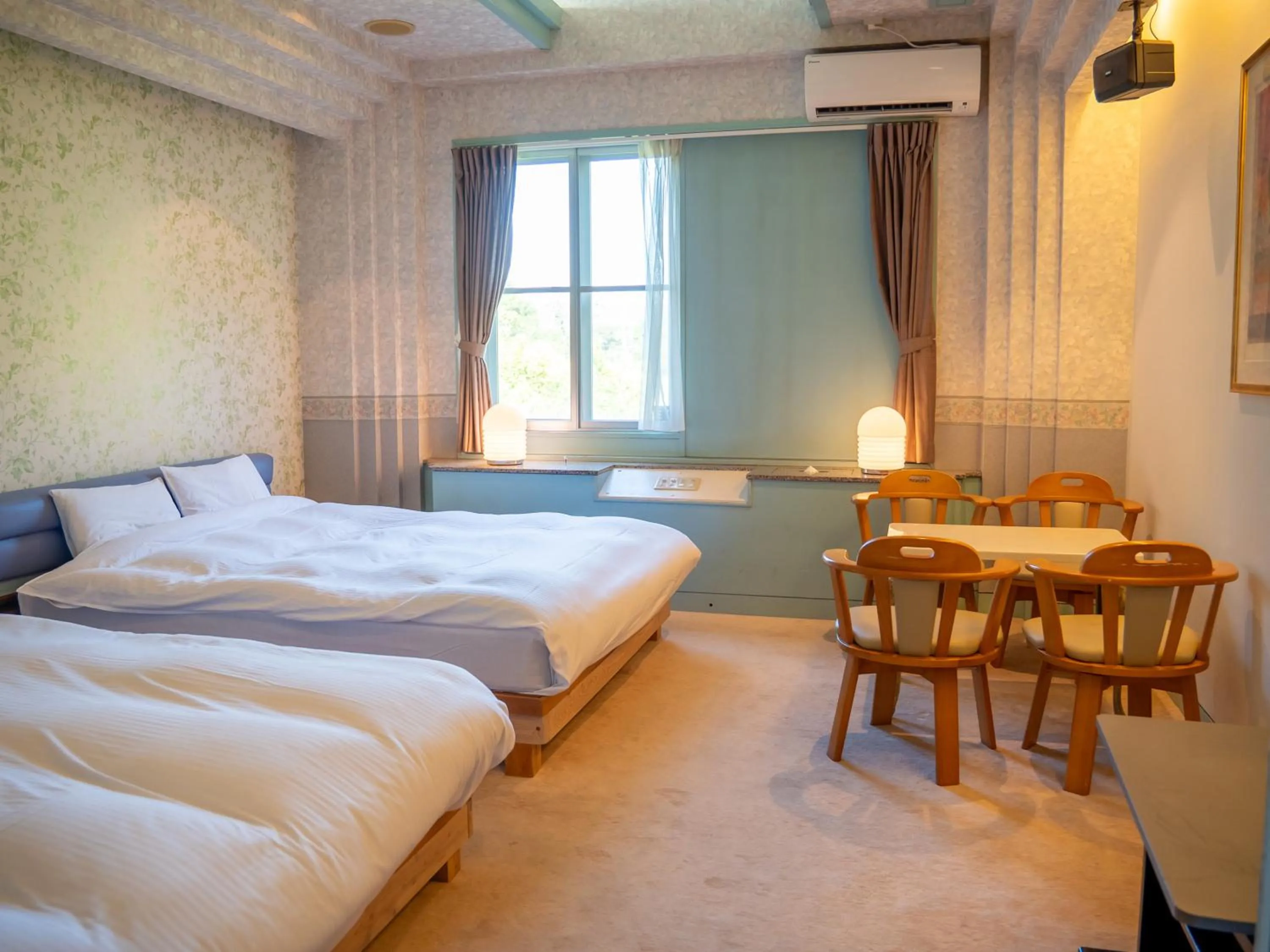 Photo of the whole room, Bed in Farm Garden Hotel