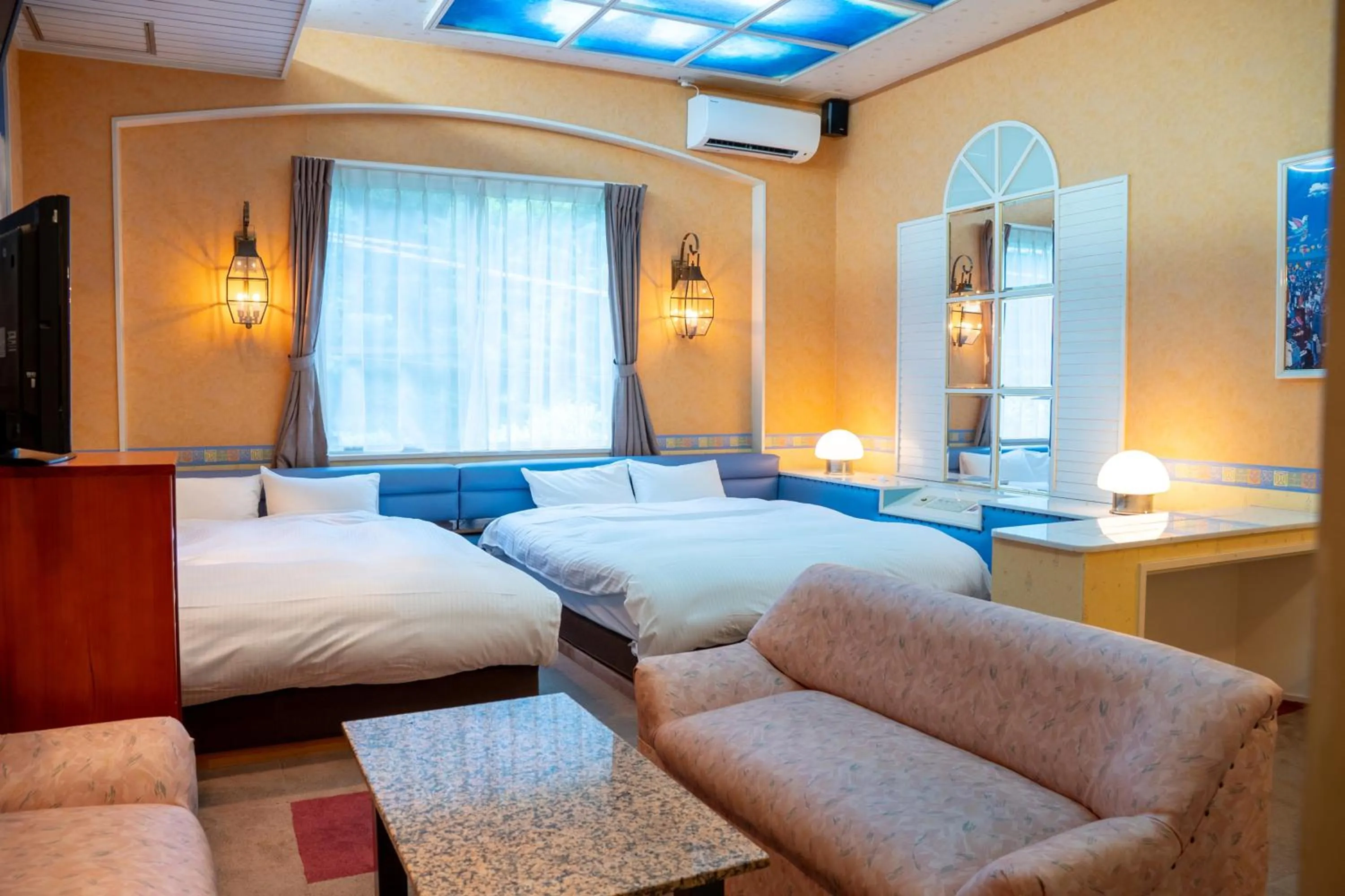 Photo of the whole room, Bed in Farm Garden Hotel