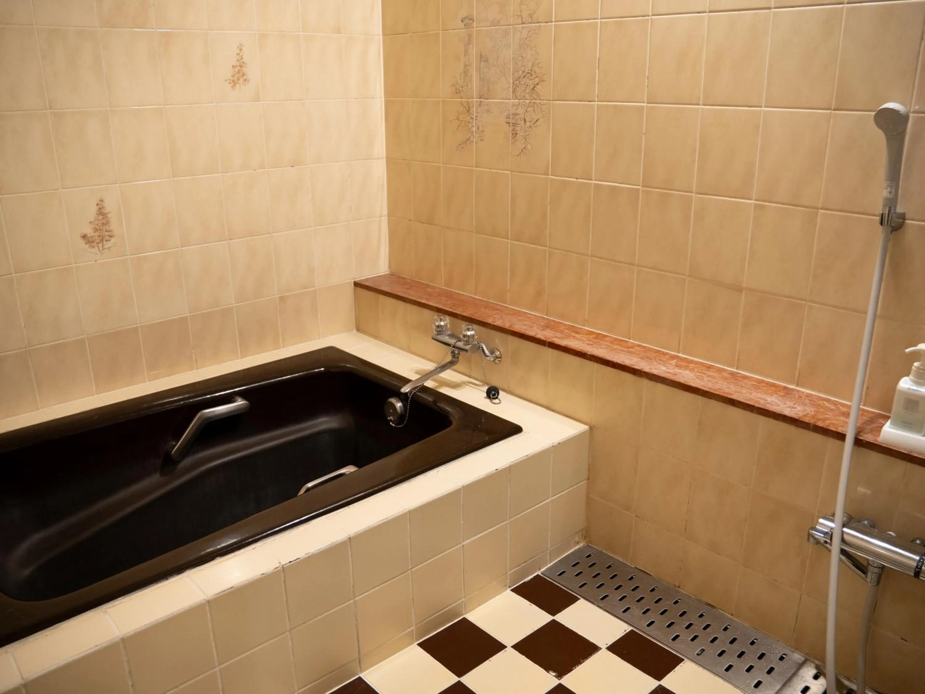 Bath in Farm Garden Hotel