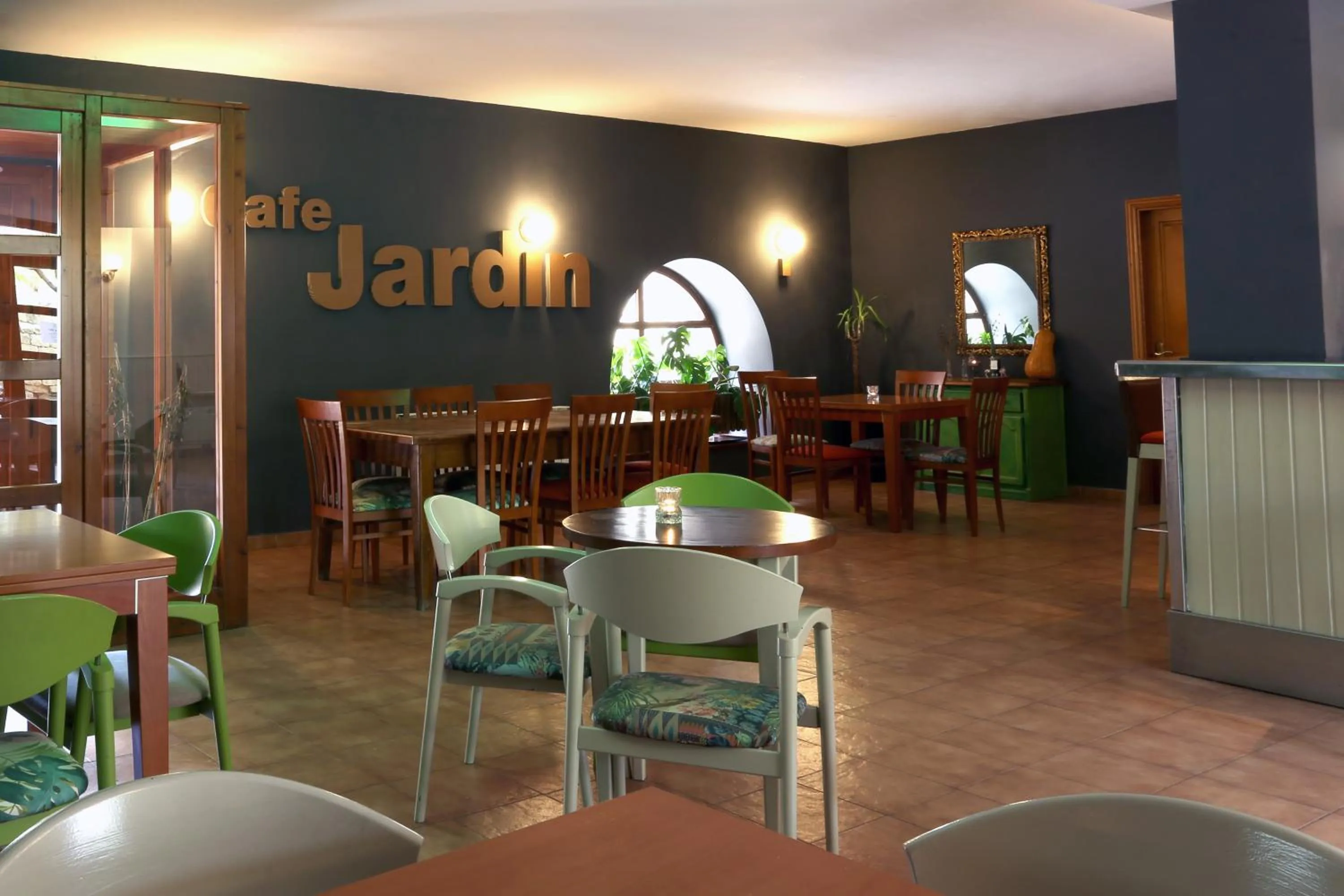 Lounge or bar in Hospedería Sádaba