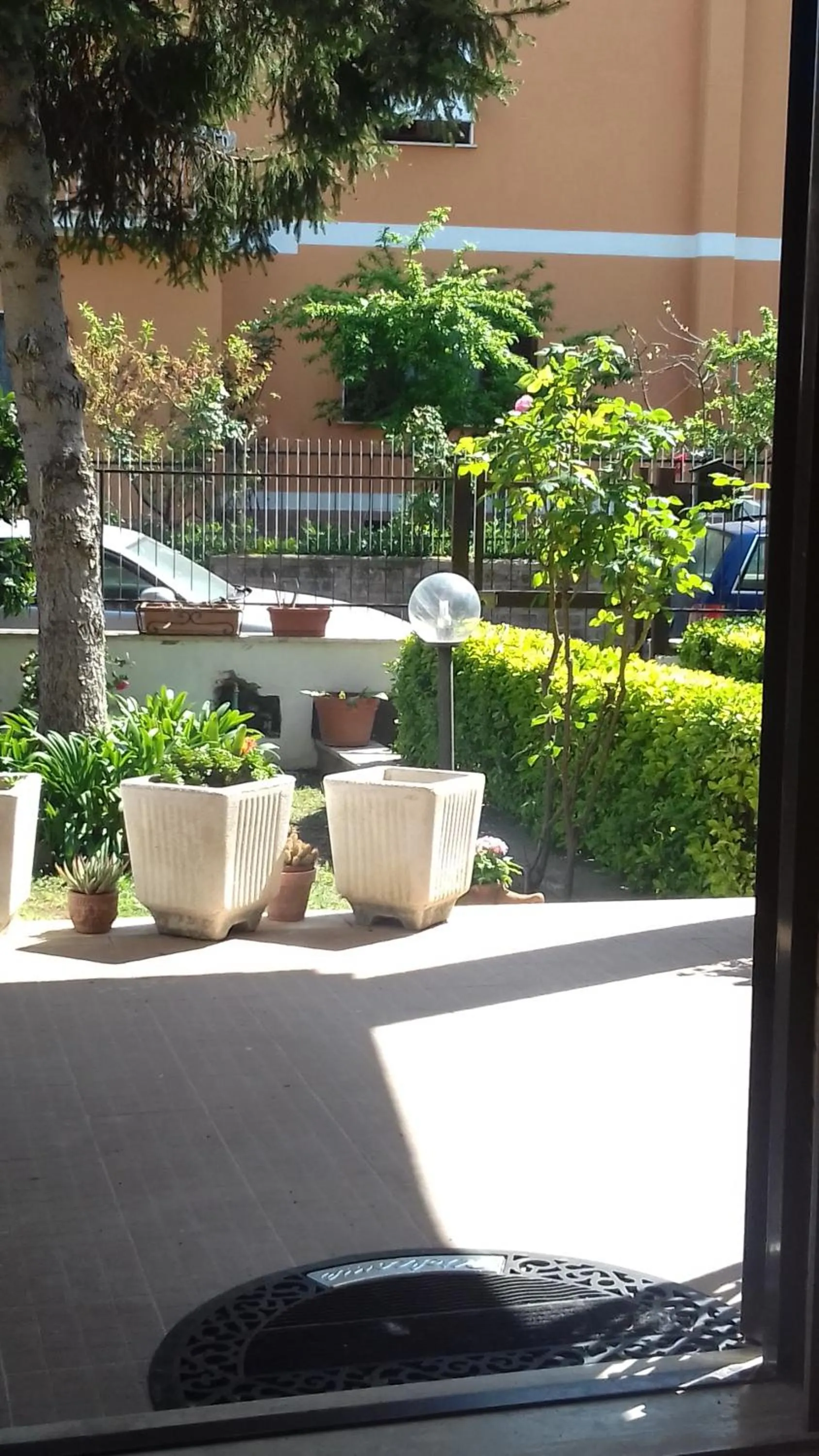 Garden view in Le Anfore