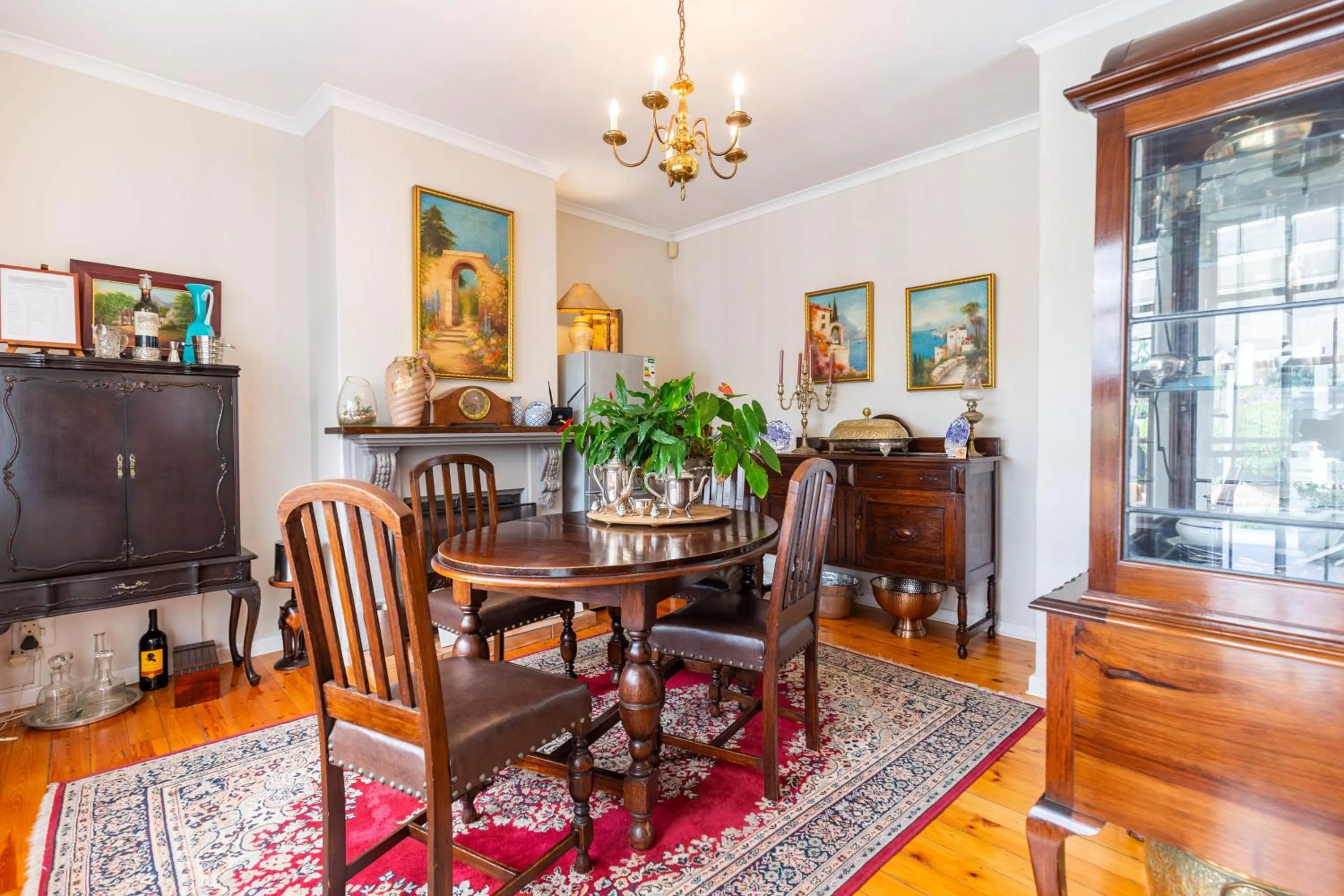 Dining area in brookdale house