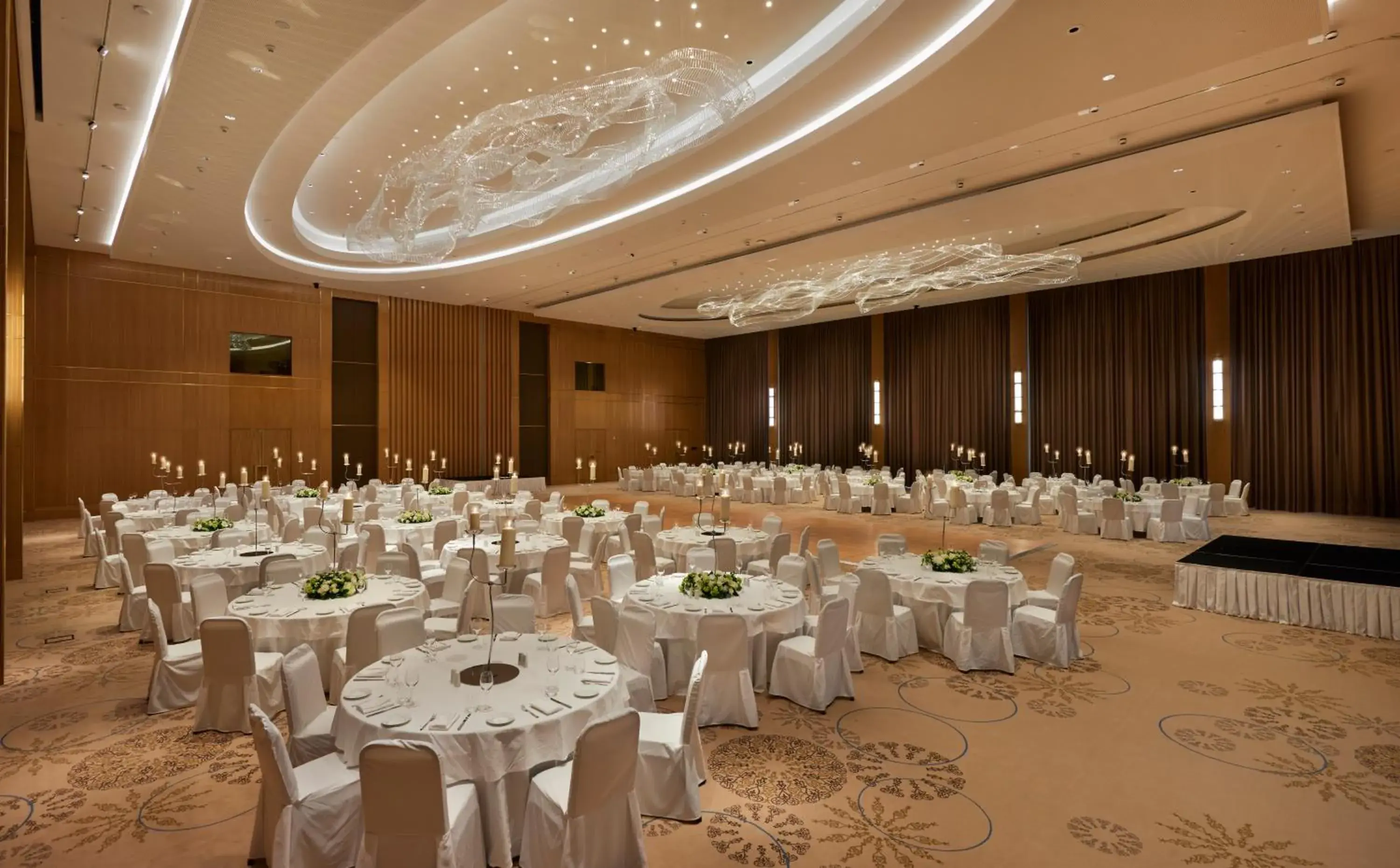 Restaurant/places to eat in Hyatt Regency Tashkent Restaurant/places to eat in Hyatt Regency Tashkent