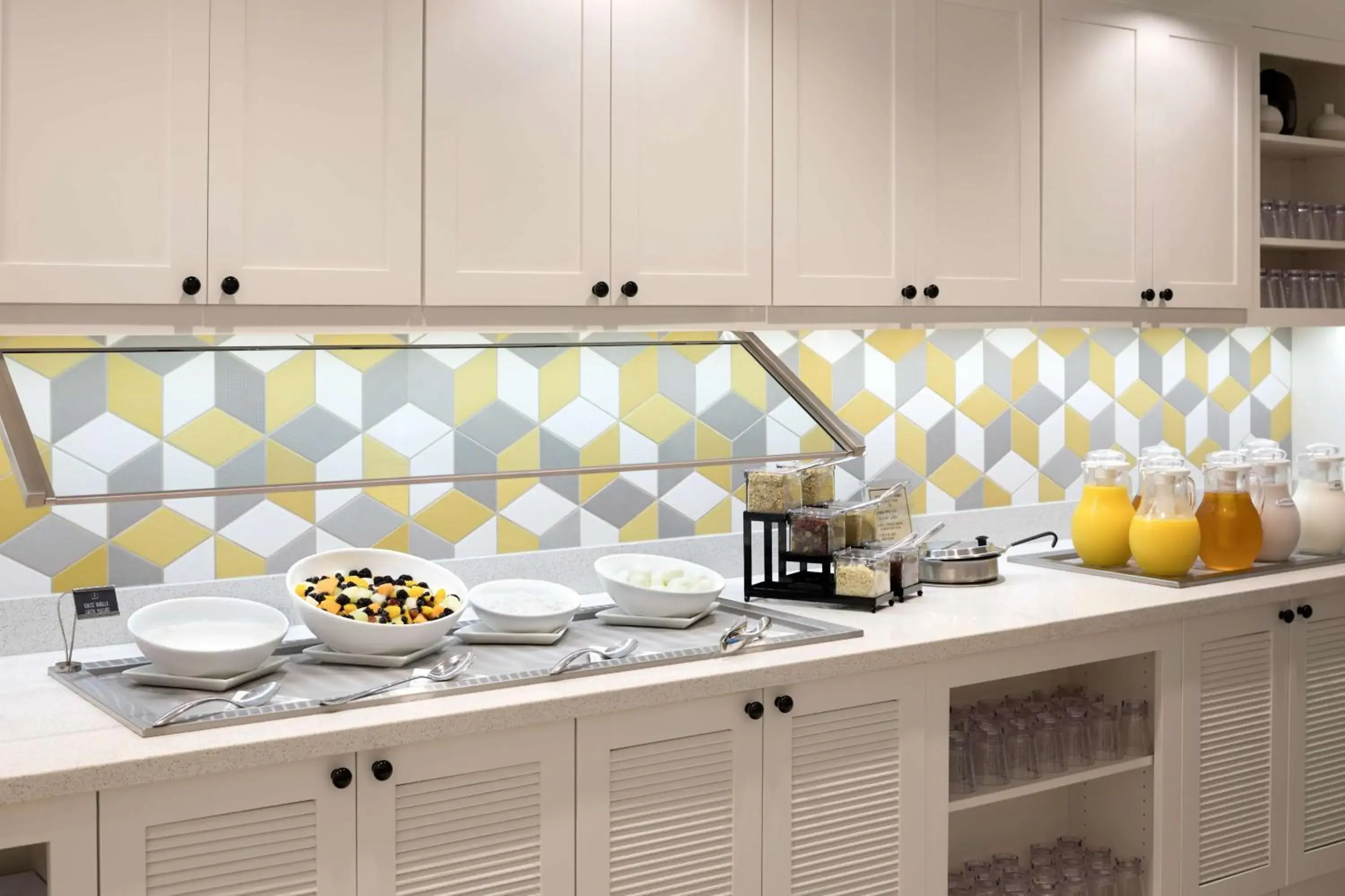 Restaurant/places to eat in Hyatt Place Biloxi Restaurant/places to eat in Hyatt Place Biloxi