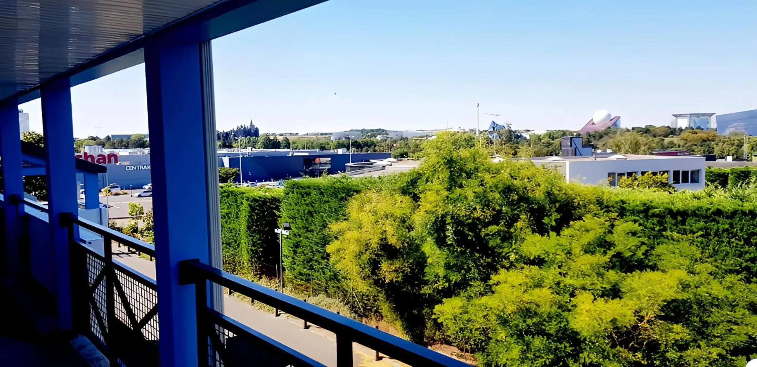 View (from property/room) in Kyriad Direct Poitiers - Gare du Futuroscope View (from property/room) in Kyriad Direct Poitiers - Gare du Futuroscope