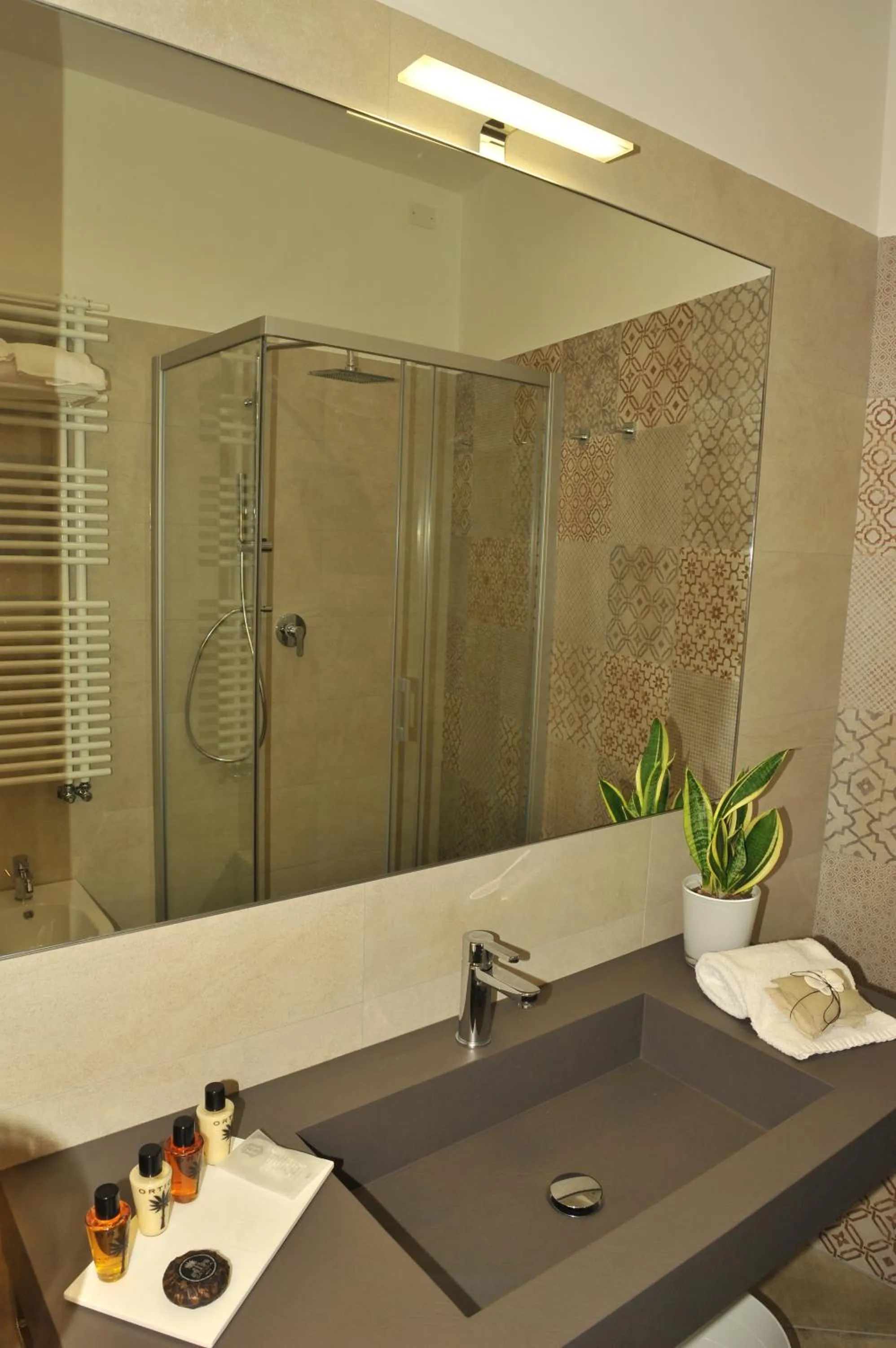 Bathroom in ETNEA 454 Catania Luxury Rooms