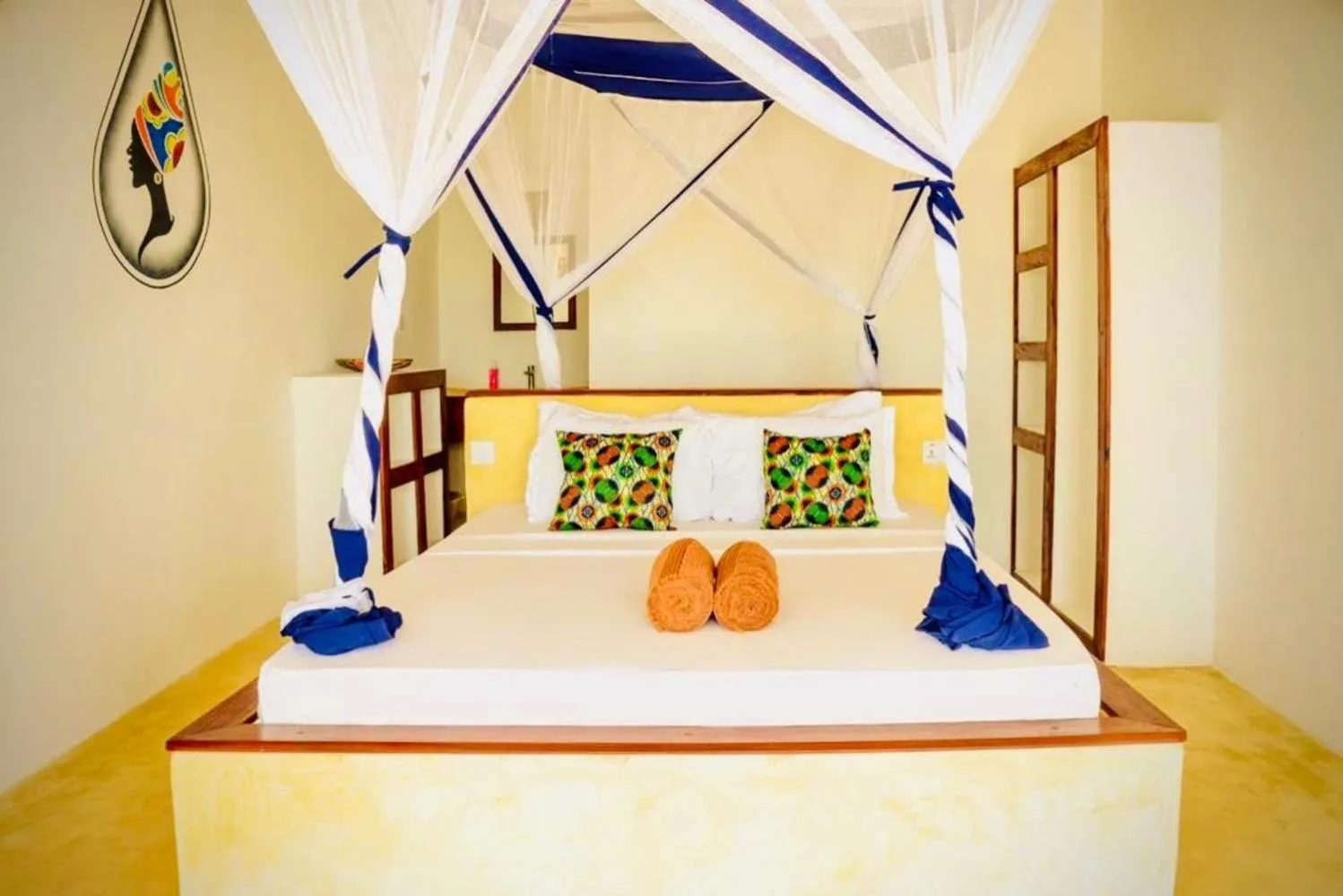 Photo of the whole room, Bed in Mnana Beach Bungalows