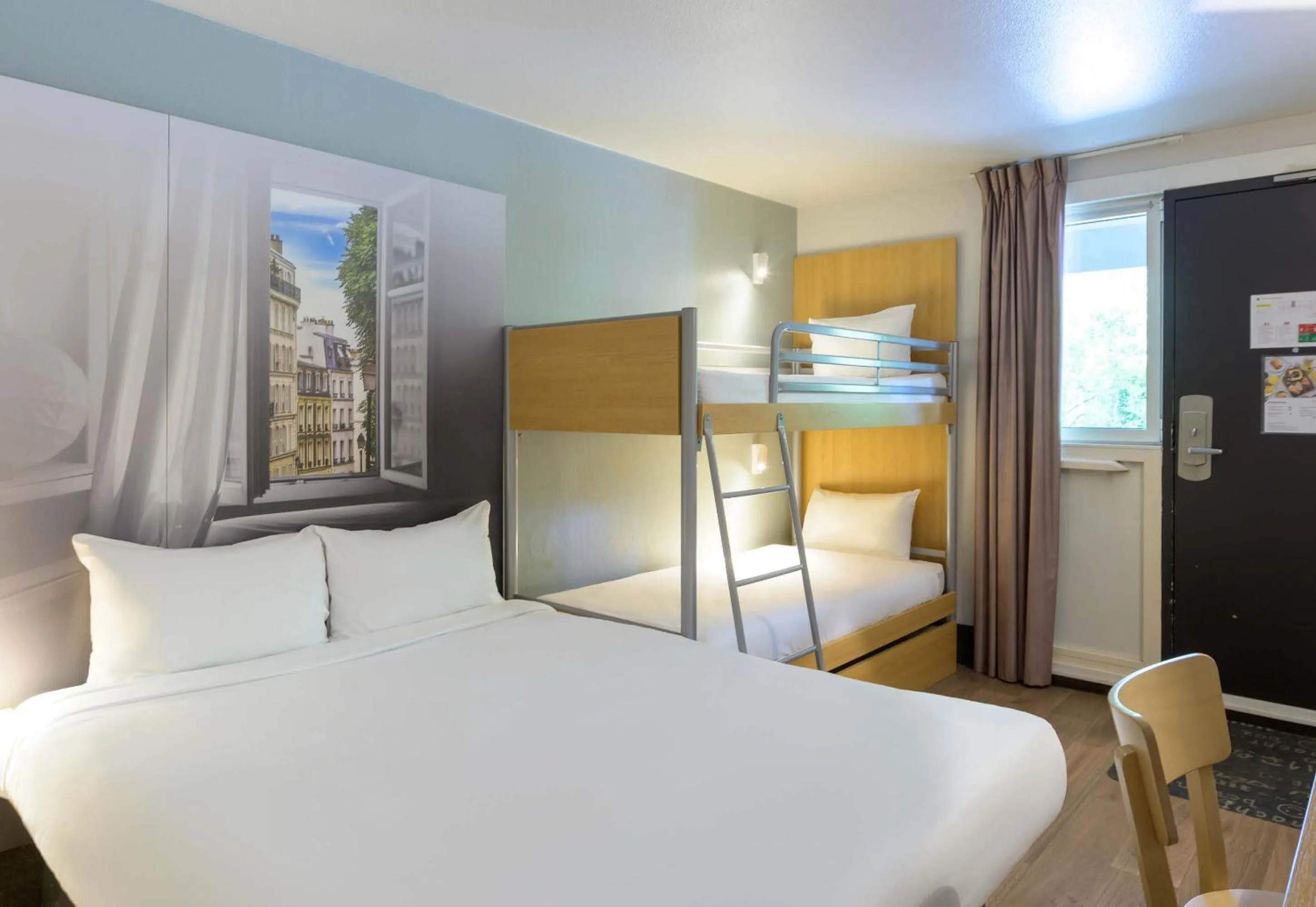 Bedroom, Bed in B&B HOTEL Pontault Combault