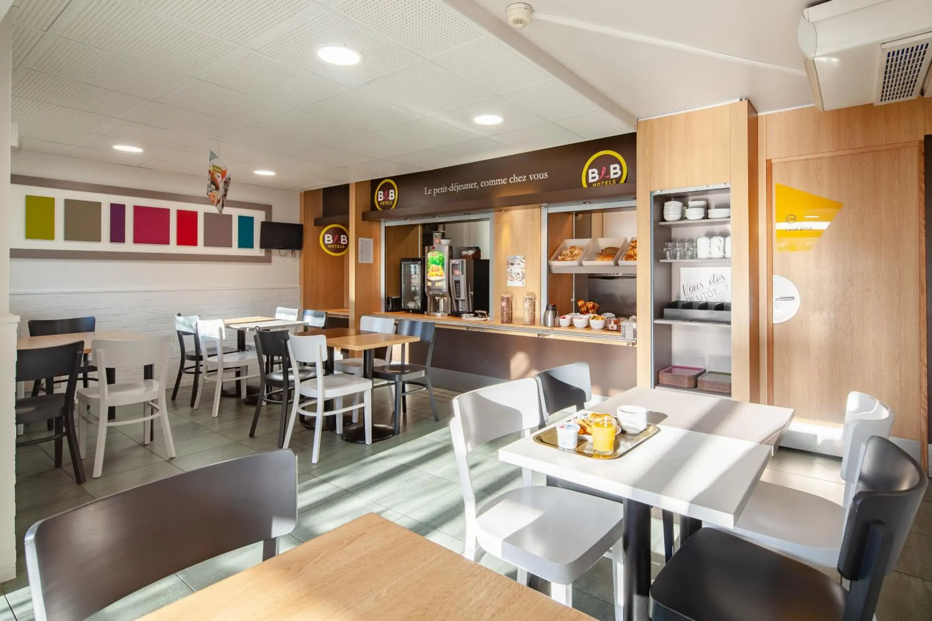 Buffet breakfast in B&B HOTEL Pontault Combault Buffet breakfast in B&B HOTEL Pontault Combault