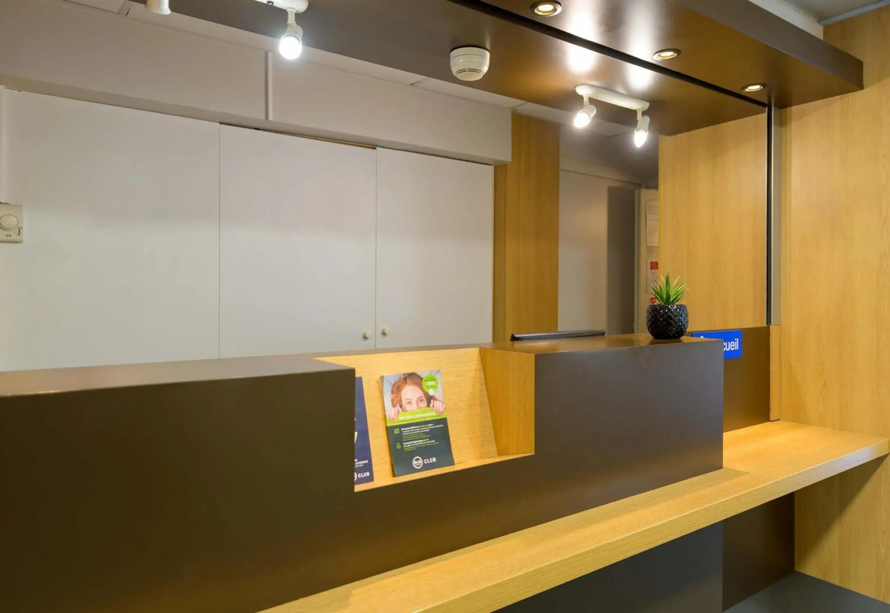 Lobby or reception in B&B HOTEL Pontault Combault Lobby or reception in B&B HOTEL Pontault Combault