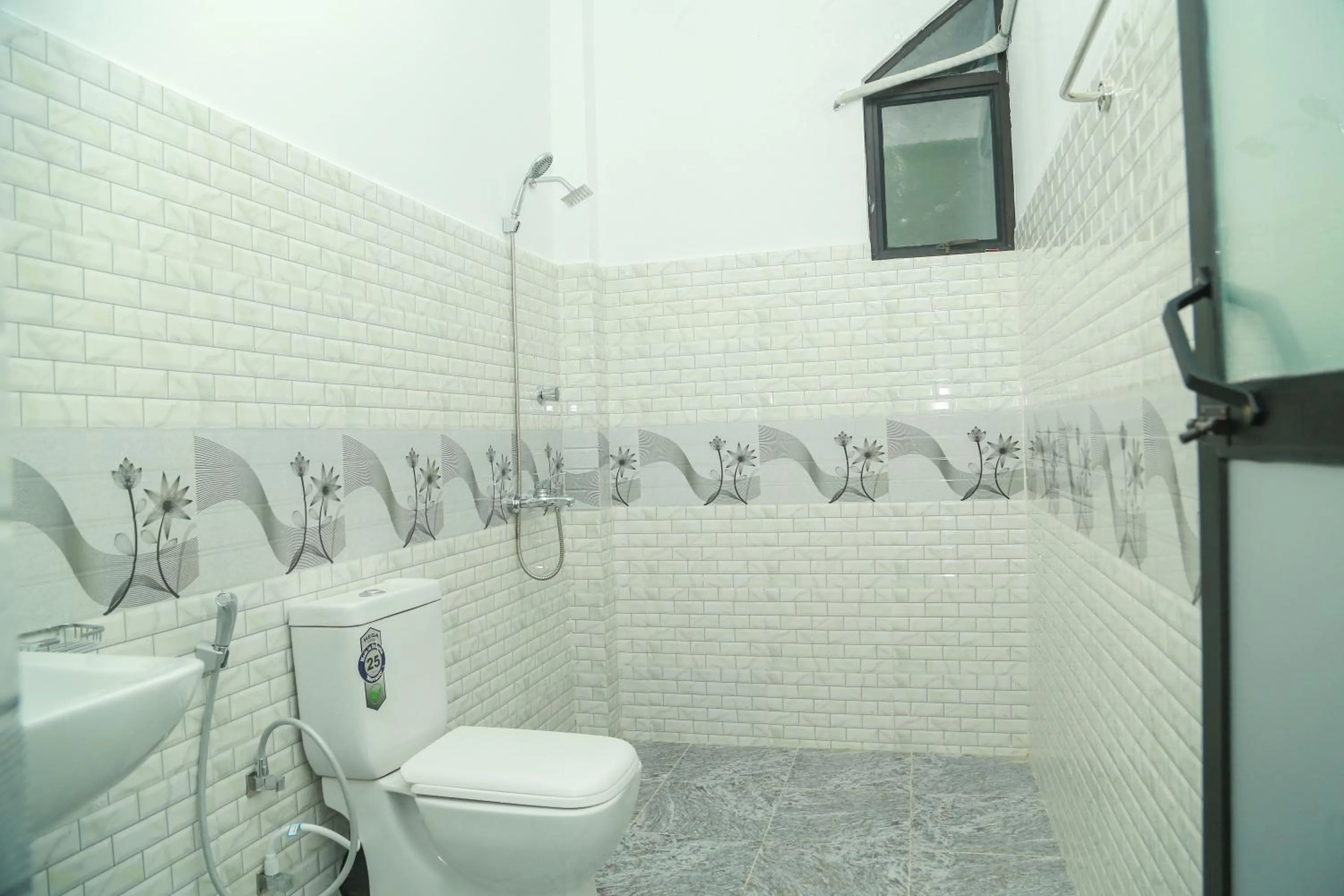 Bathroom in Paddy Field View Resort