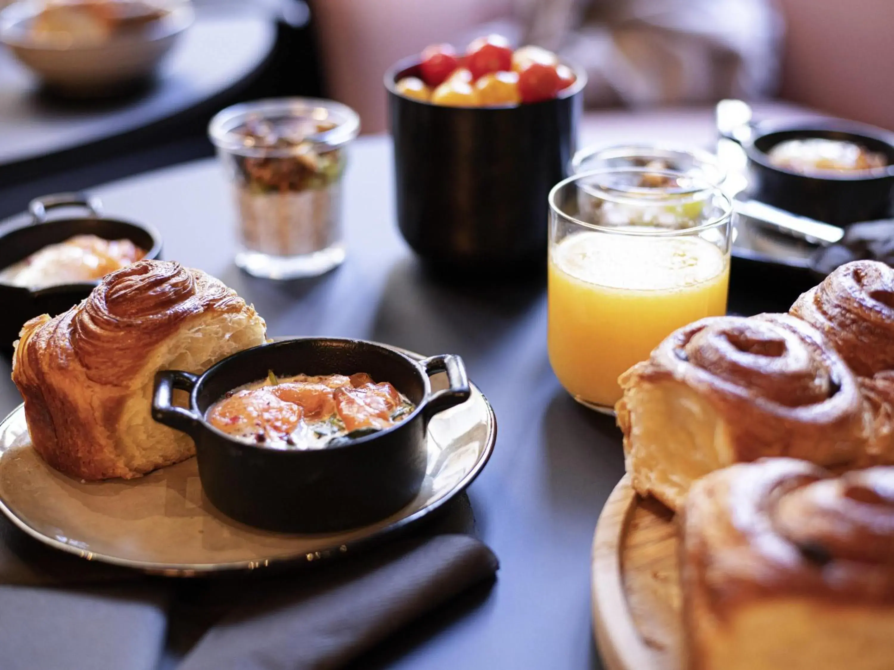 Breakfast in TRIBE Paris Batignolles Breakfast in TRIBE Paris Batignolles