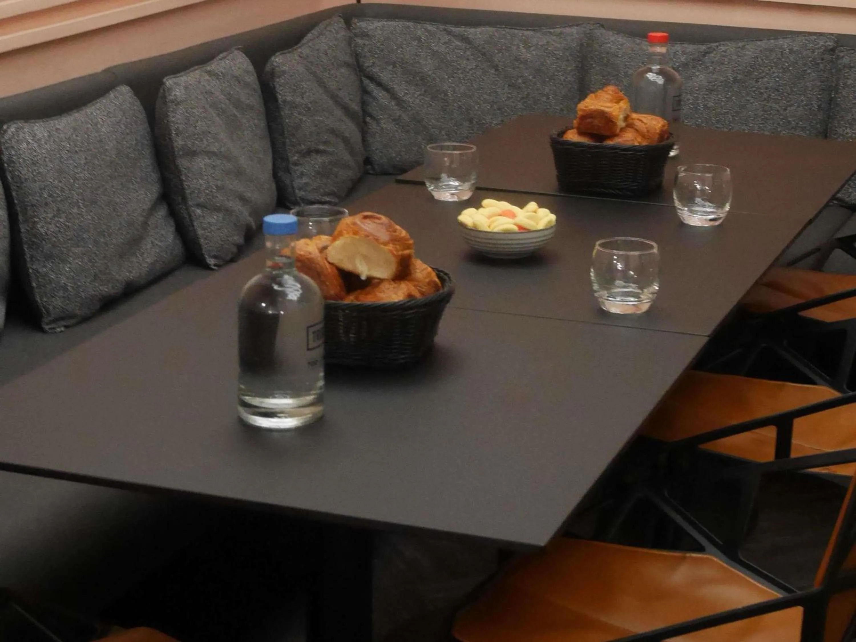 Meeting/conference room in TRIBE Paris Batignolles