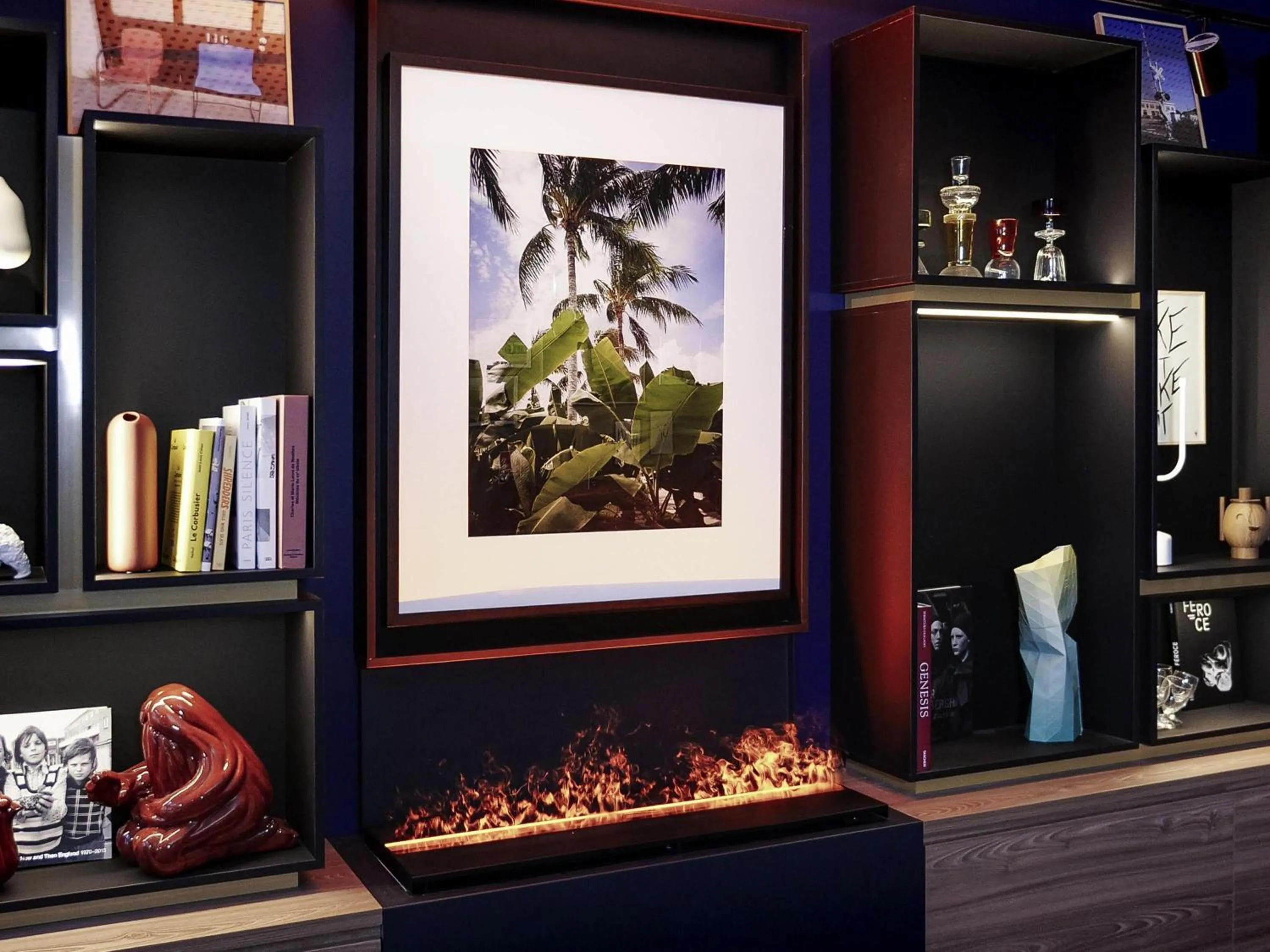 Other in TRIBE Paris Batignolles