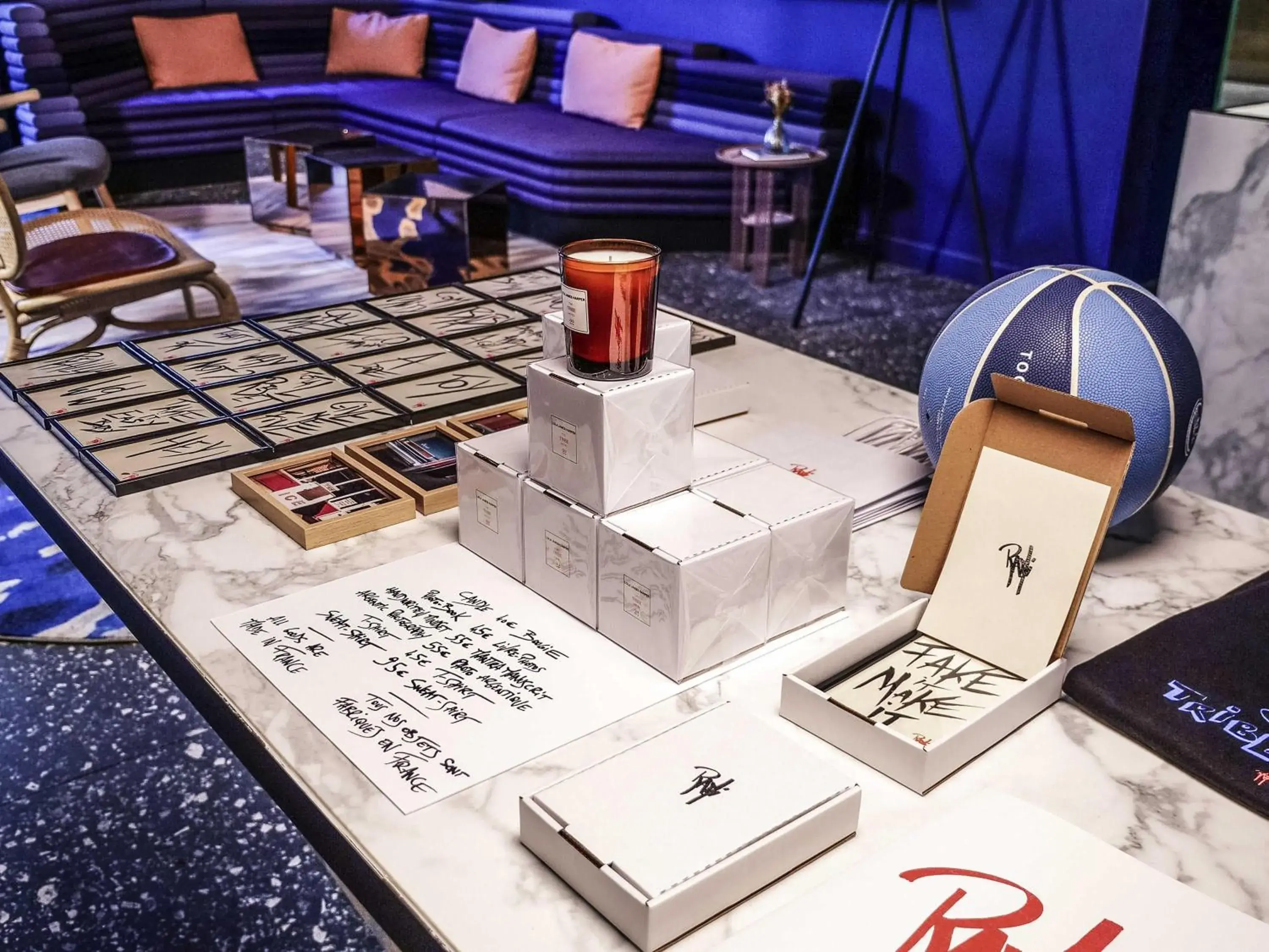 Lobby or reception in TRIBE Paris Batignolles Lobby or reception in TRIBE Paris Batignolles