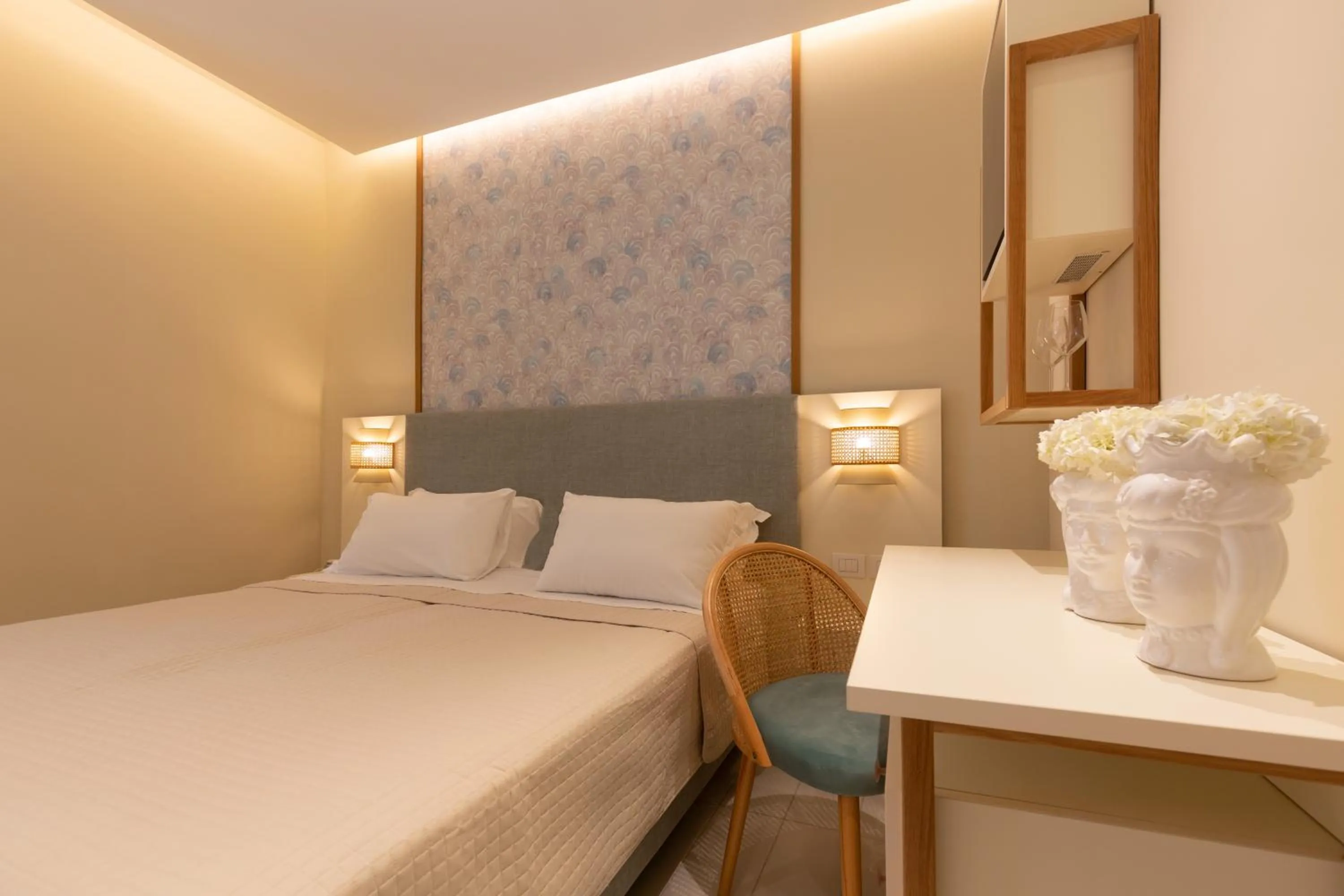 Photo of the whole room, Bed in Hotel Giosue' a mare Sorrento